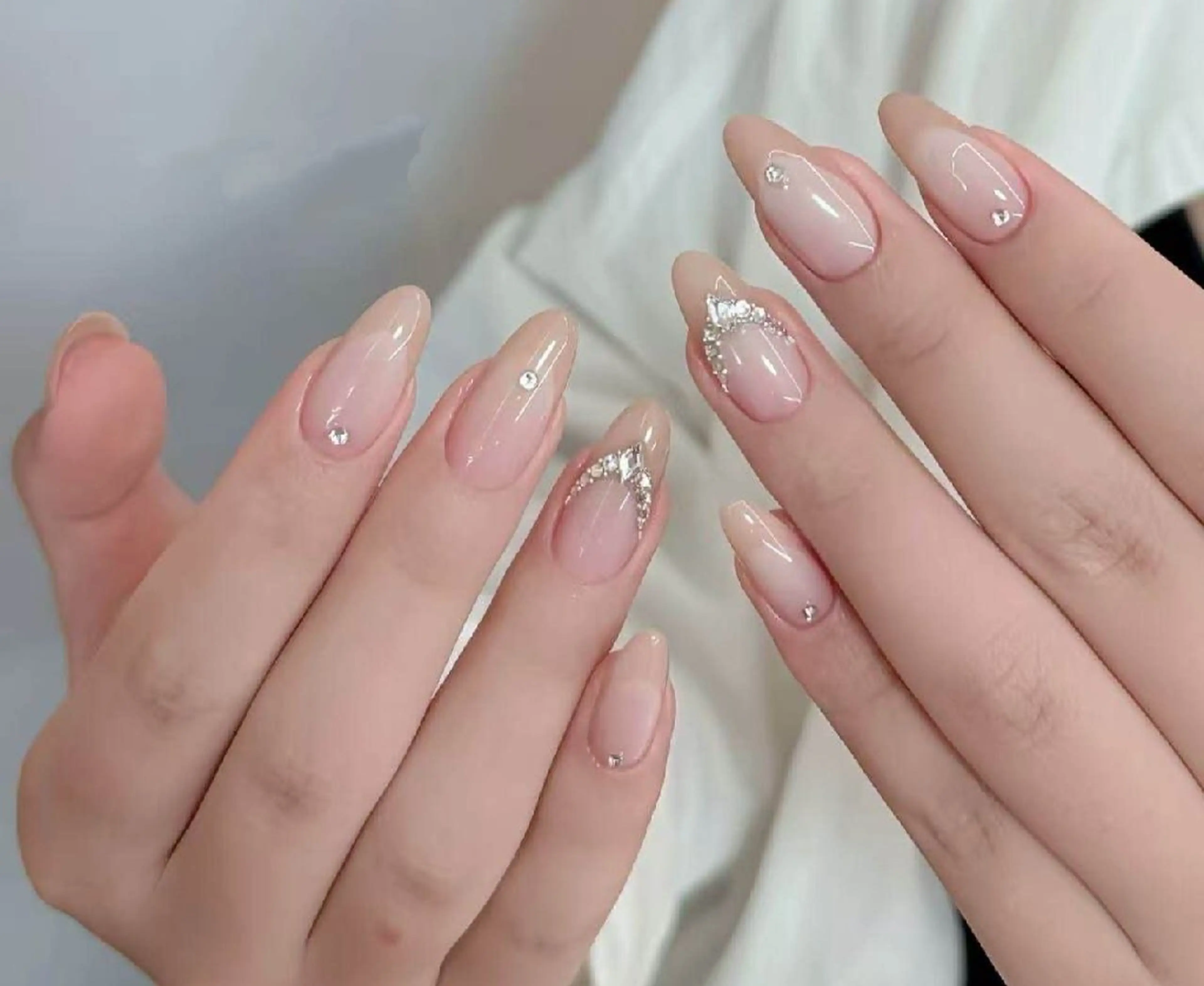 ネイル オーロラネイル フラワーネイル フットネイル フレンチネイル ジェルネイル ハンドネイル Oomiya 服部のネイルデザイン