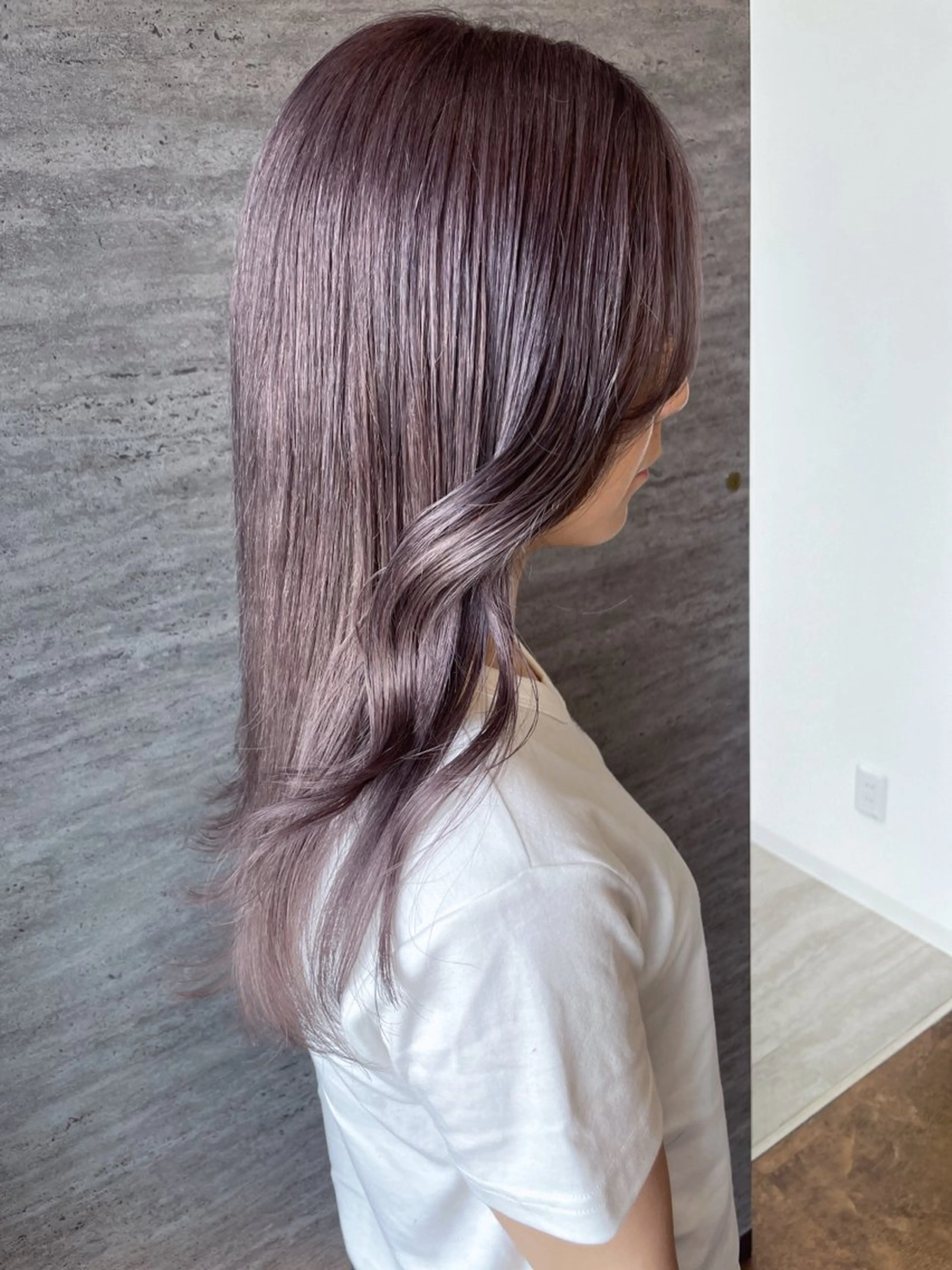 セミロング JIEN MIUのヘアスタイル