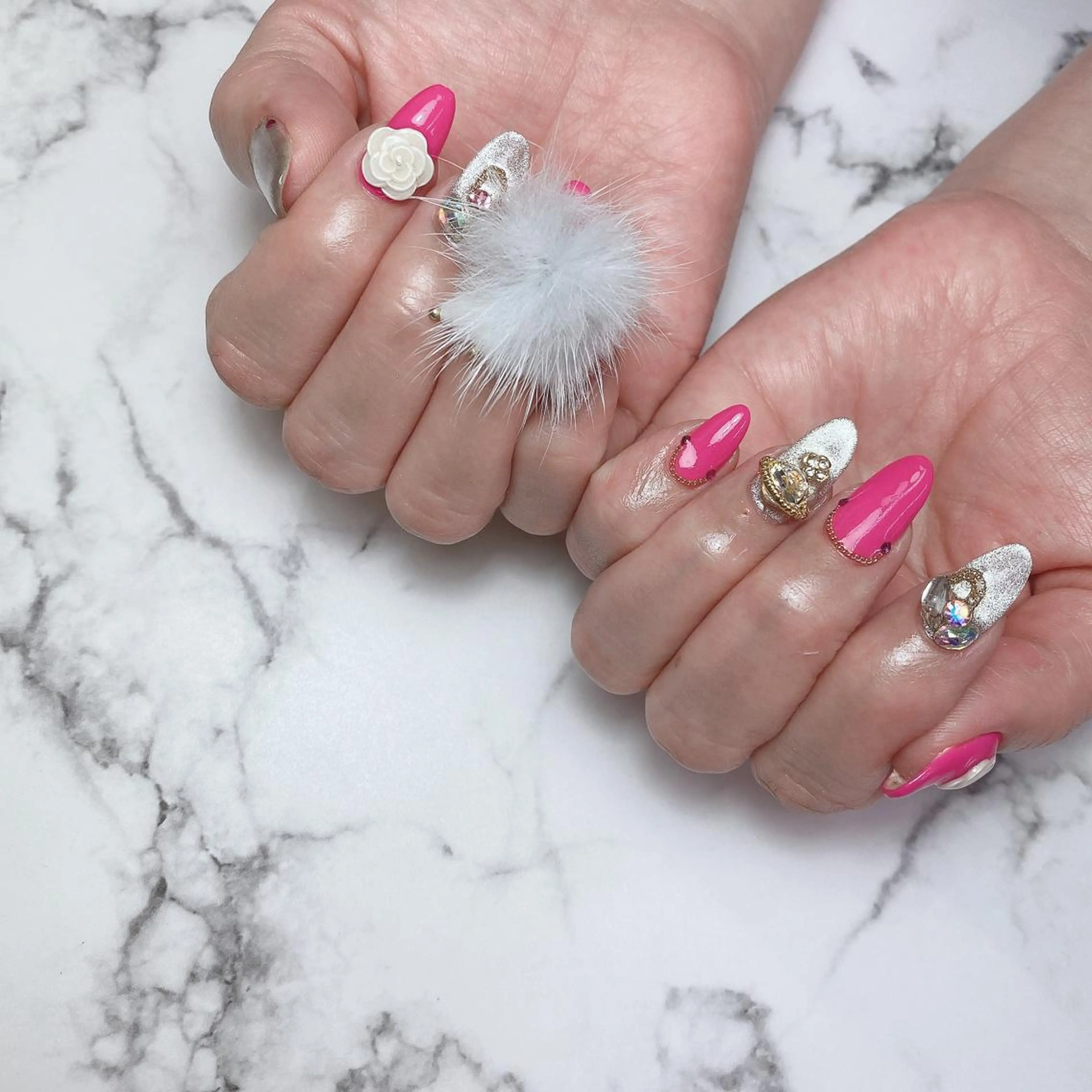 ロング ネイル ロング ロングネイル スカルプネイル ハンドネイル 石原 夕華のネイルデザイン