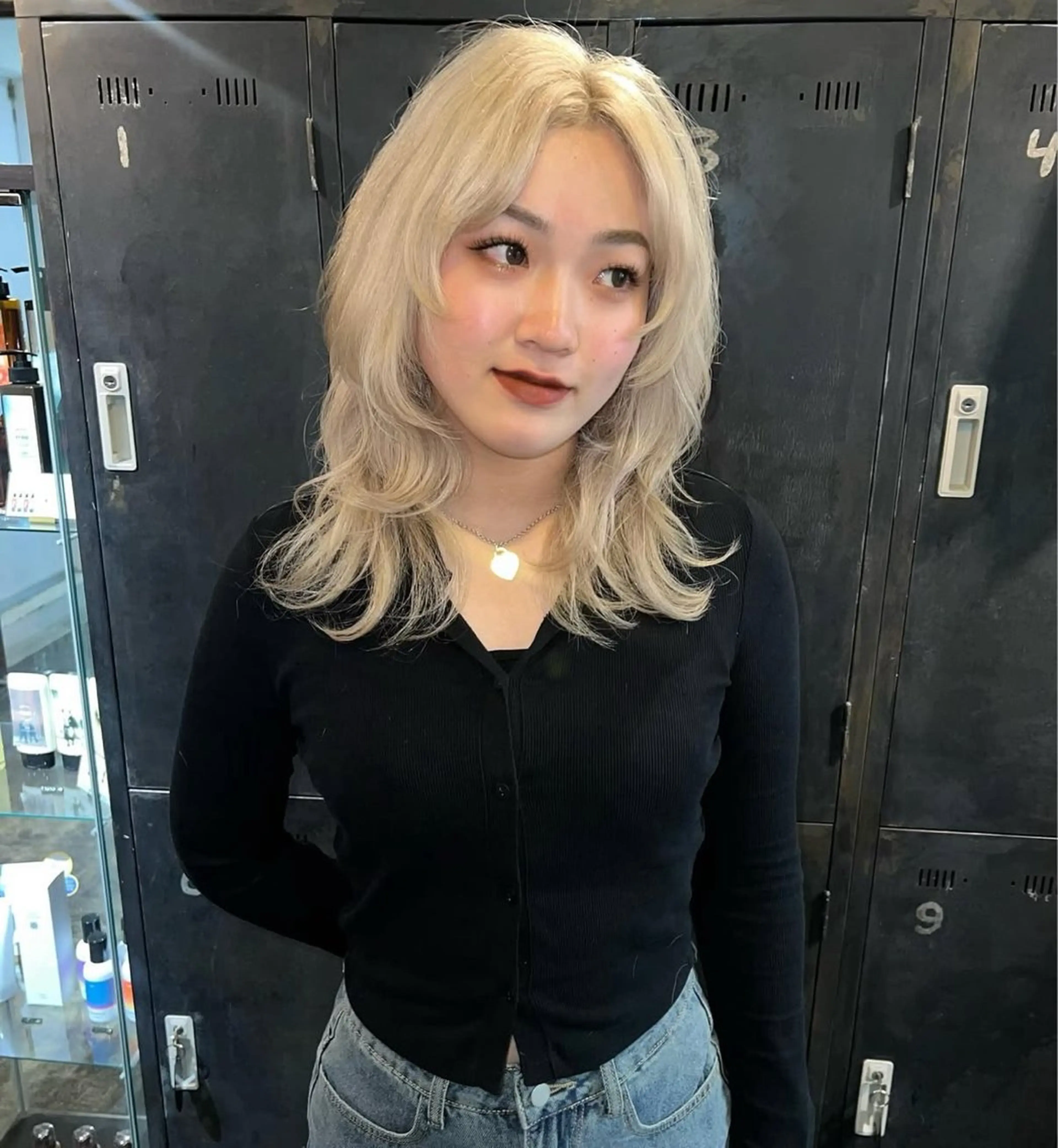 ミディアム ハイトーン/カット Kazuhaのヘアスタイル