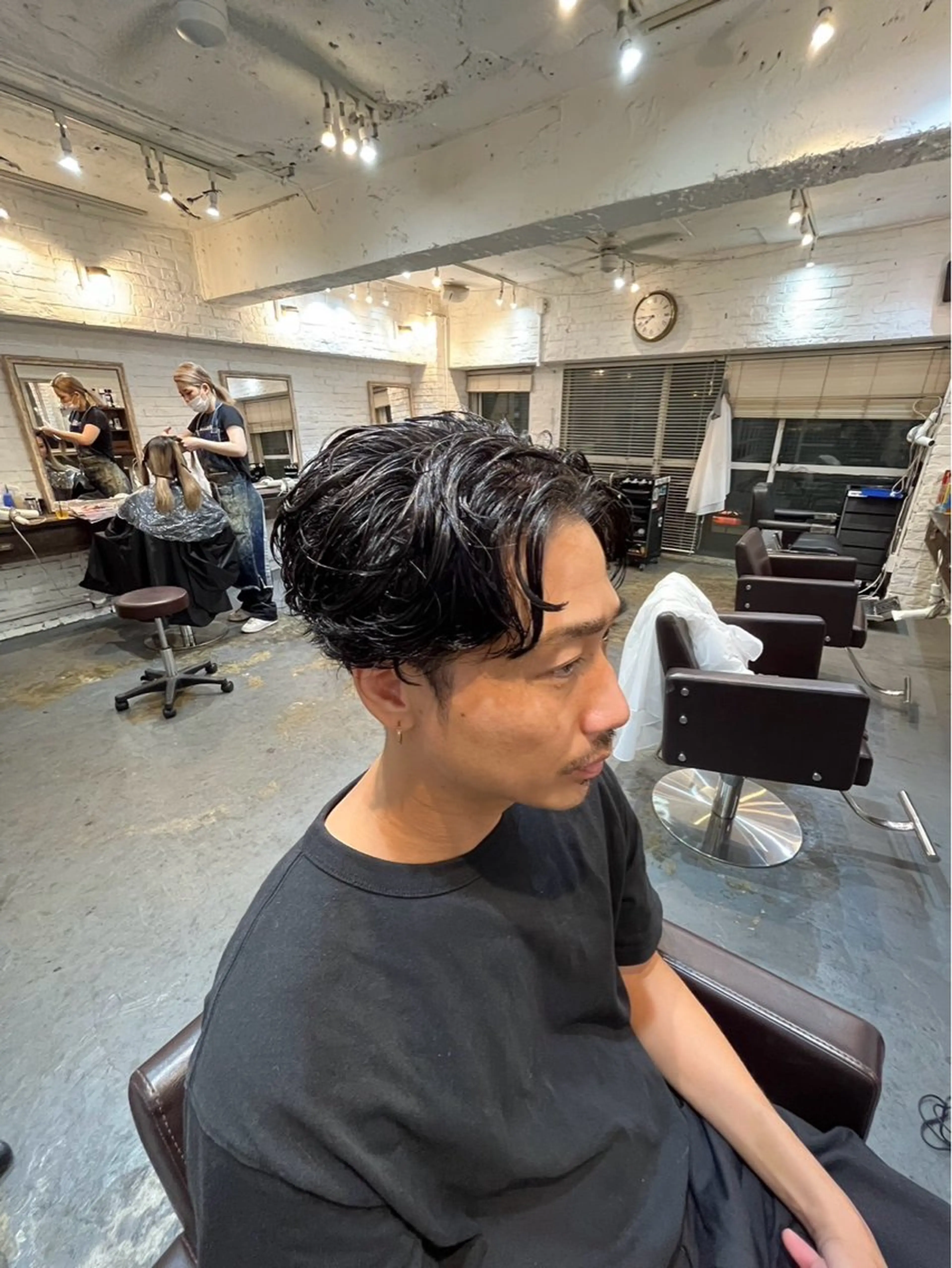 ショート パーマ メンズ センターパート ダウンパーマ フェードカット メンズハイライト メンズパーマ カット パーマ トリートメント 💈メンズ特化💈 TASUKUのヘアスタイル