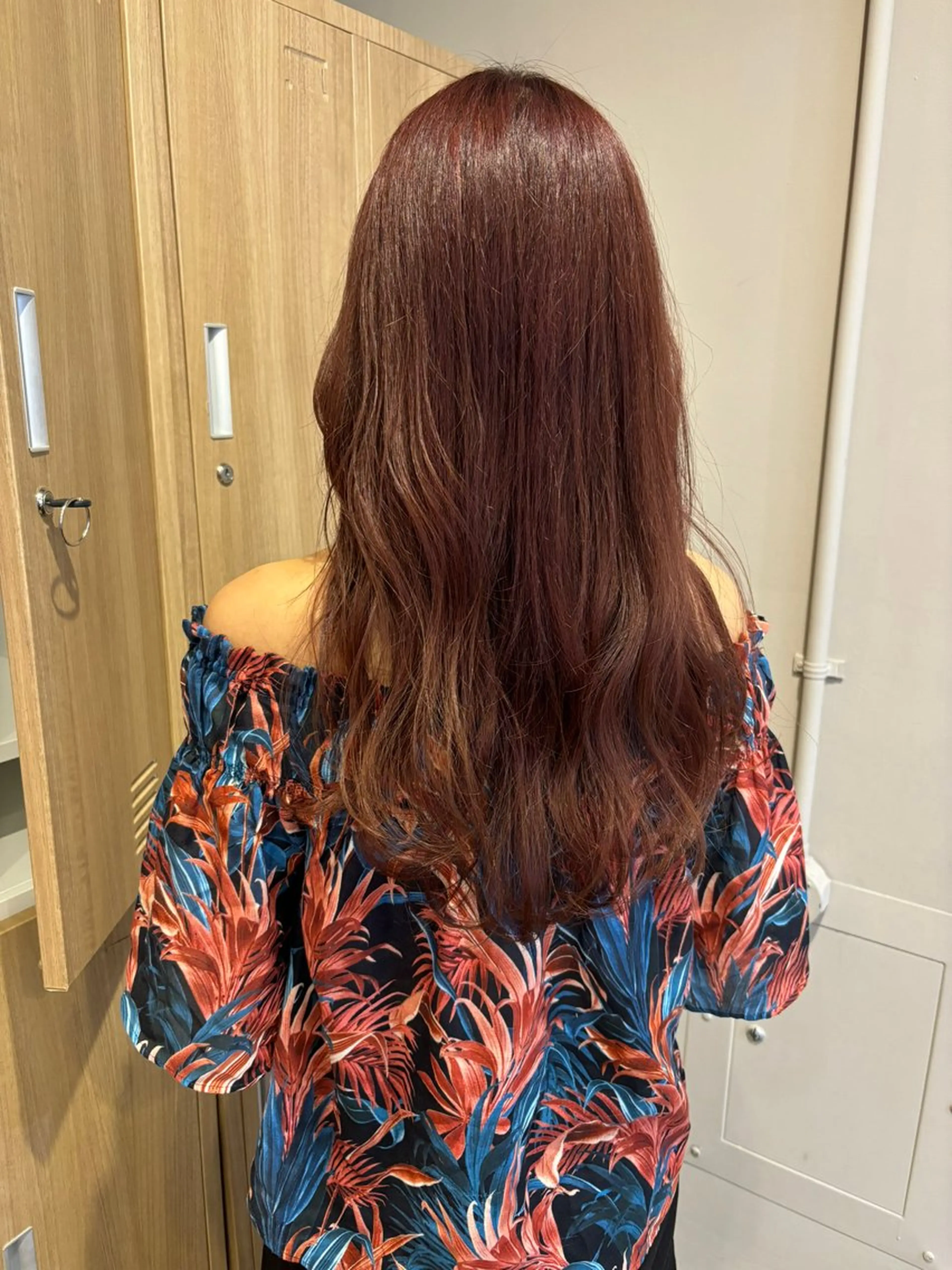 ロング LOREN＋透明感 オリーブhirokoのヘアスタイル