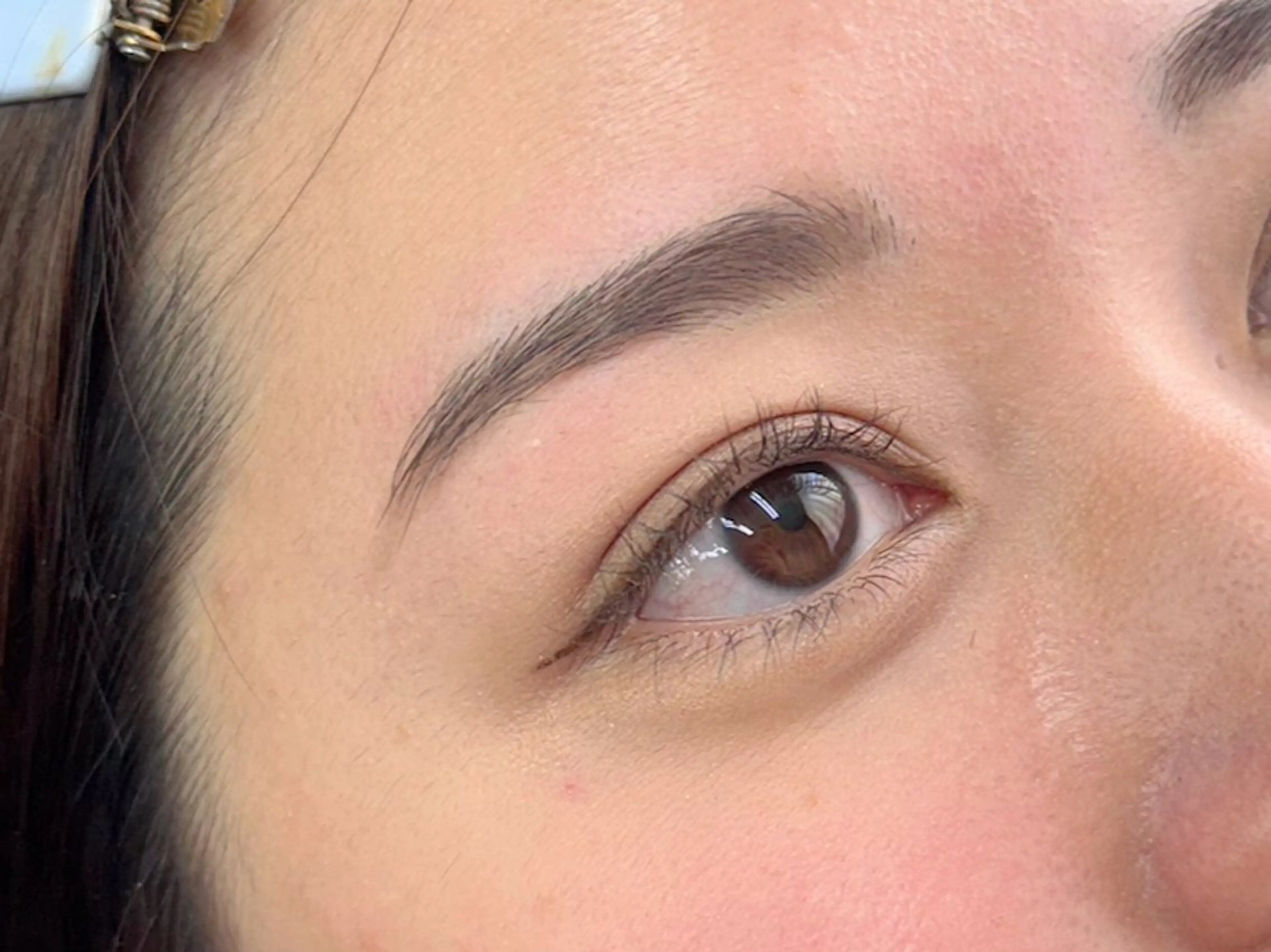 アイブロウ アイブロウ専門サロンエサージュ町田店所属・町田 桃香のマツエク・マツパデザイン