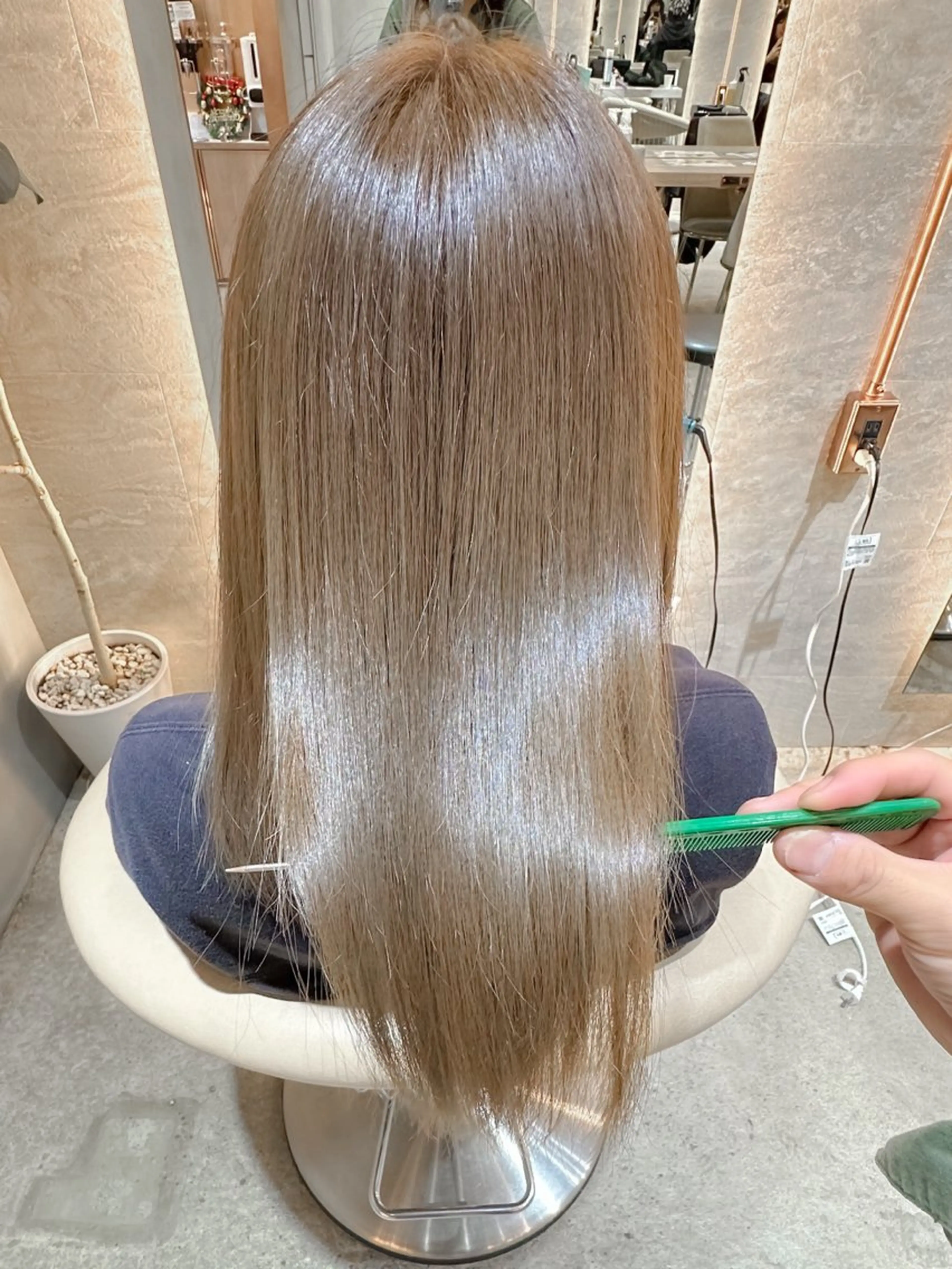 ロング パーマ カット 縮毛矯正 トリートメント ボブ/ショート/ 縮毛矯正⚜️工藤昴のヘアスタイル