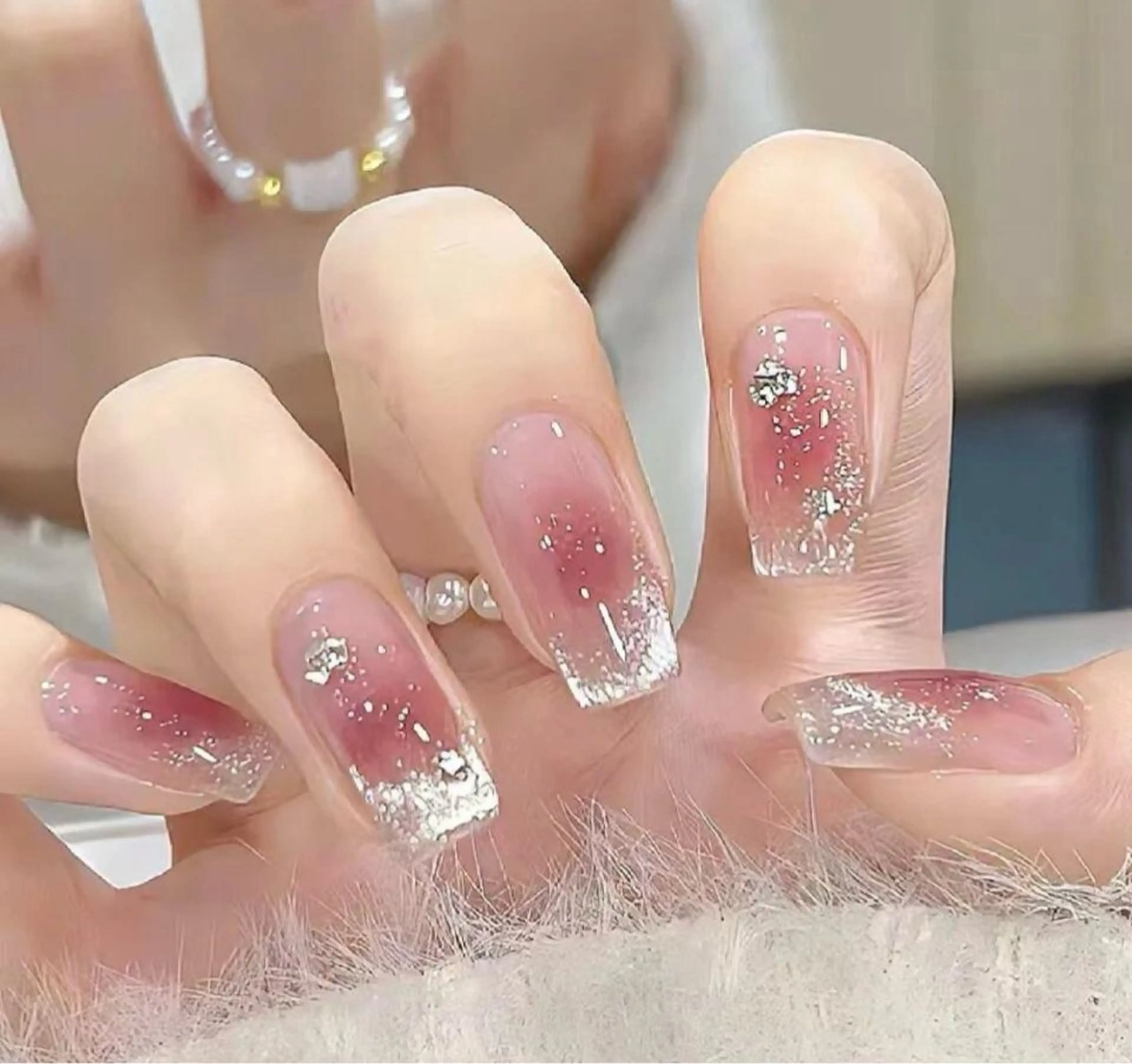 ネイル チークネイル 長さ出し フラワーネイル フレンチネイル ガーリー sun nail池袋 モデル募集のネイルデザイン