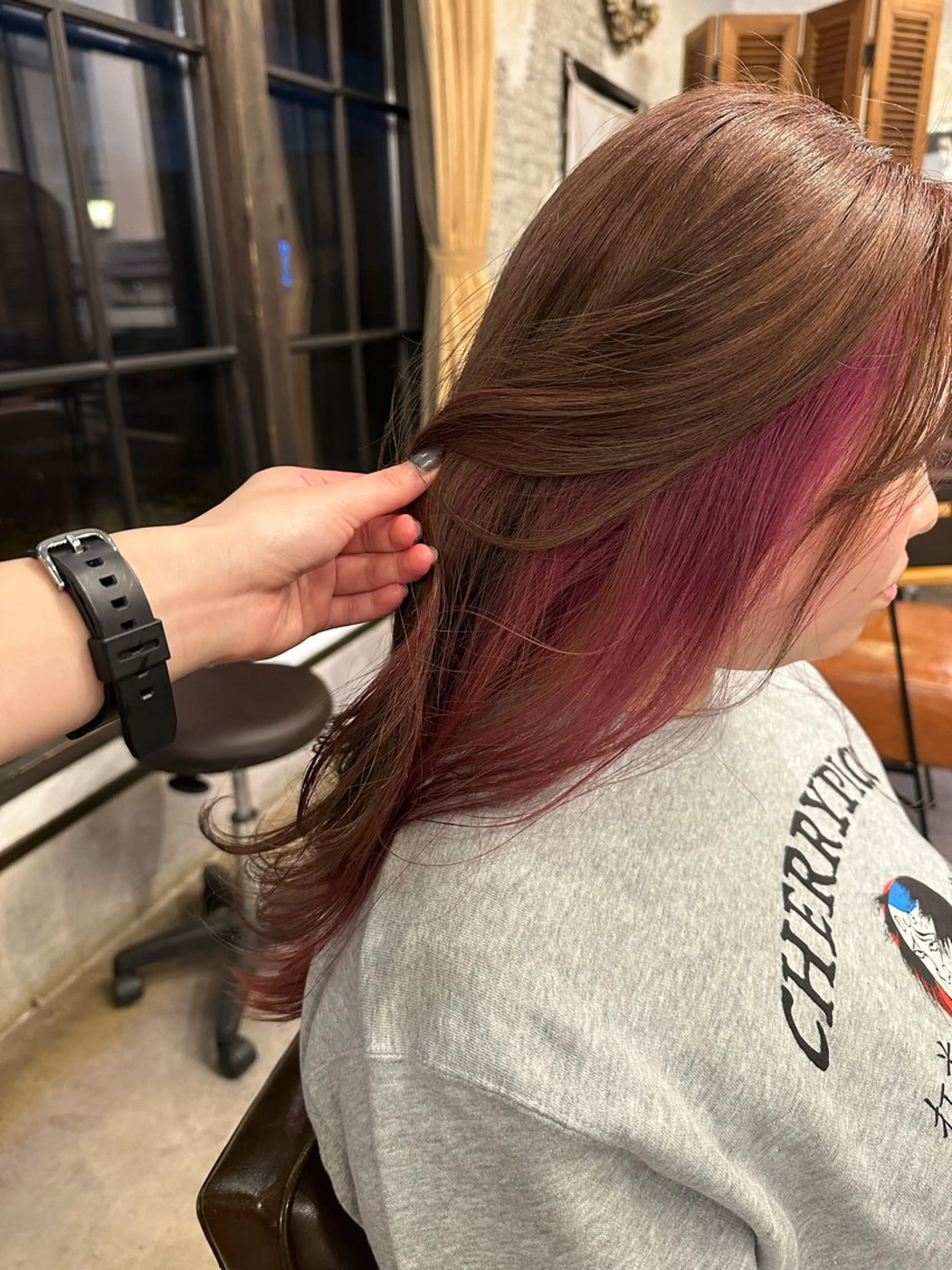 ロング カラー インナーカラー 🦖ノザワ リンカ🦖のヘアスタイル