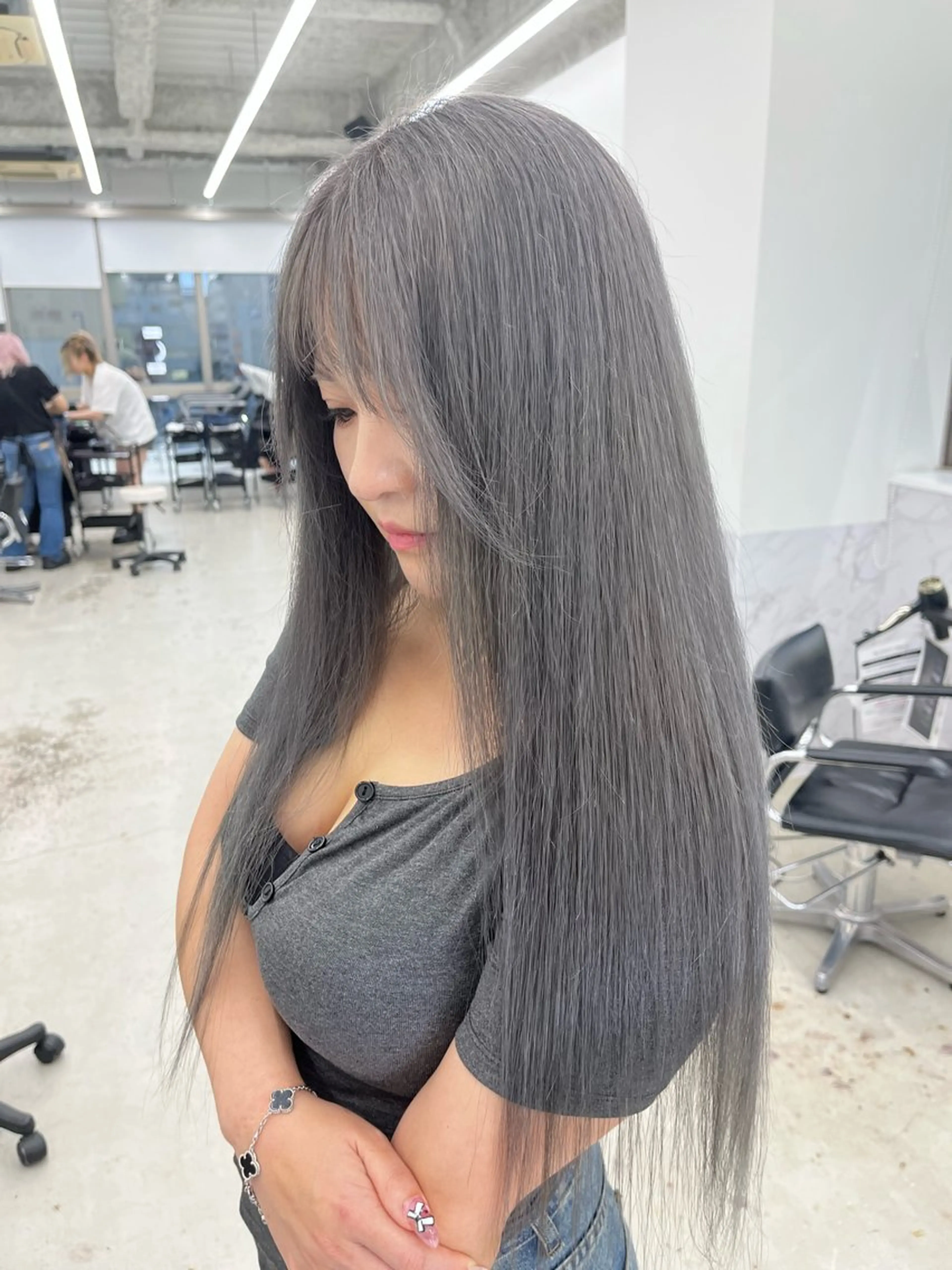 カラー ブリーチ ケアブリーチ 透明感カラー 田中 莉香のヘアスタイル