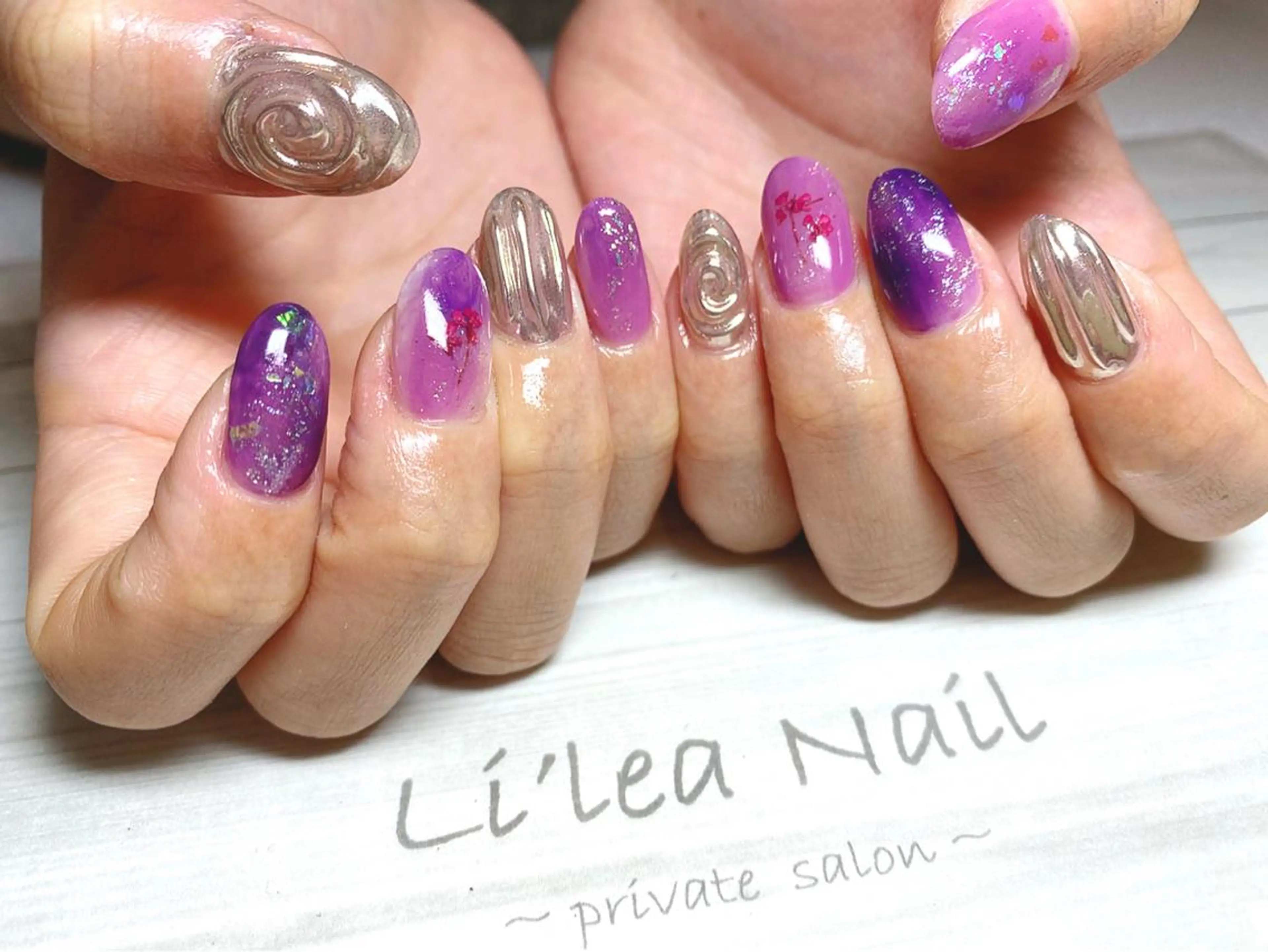 ネイル Li'leaNail AINAのネイルデザイン