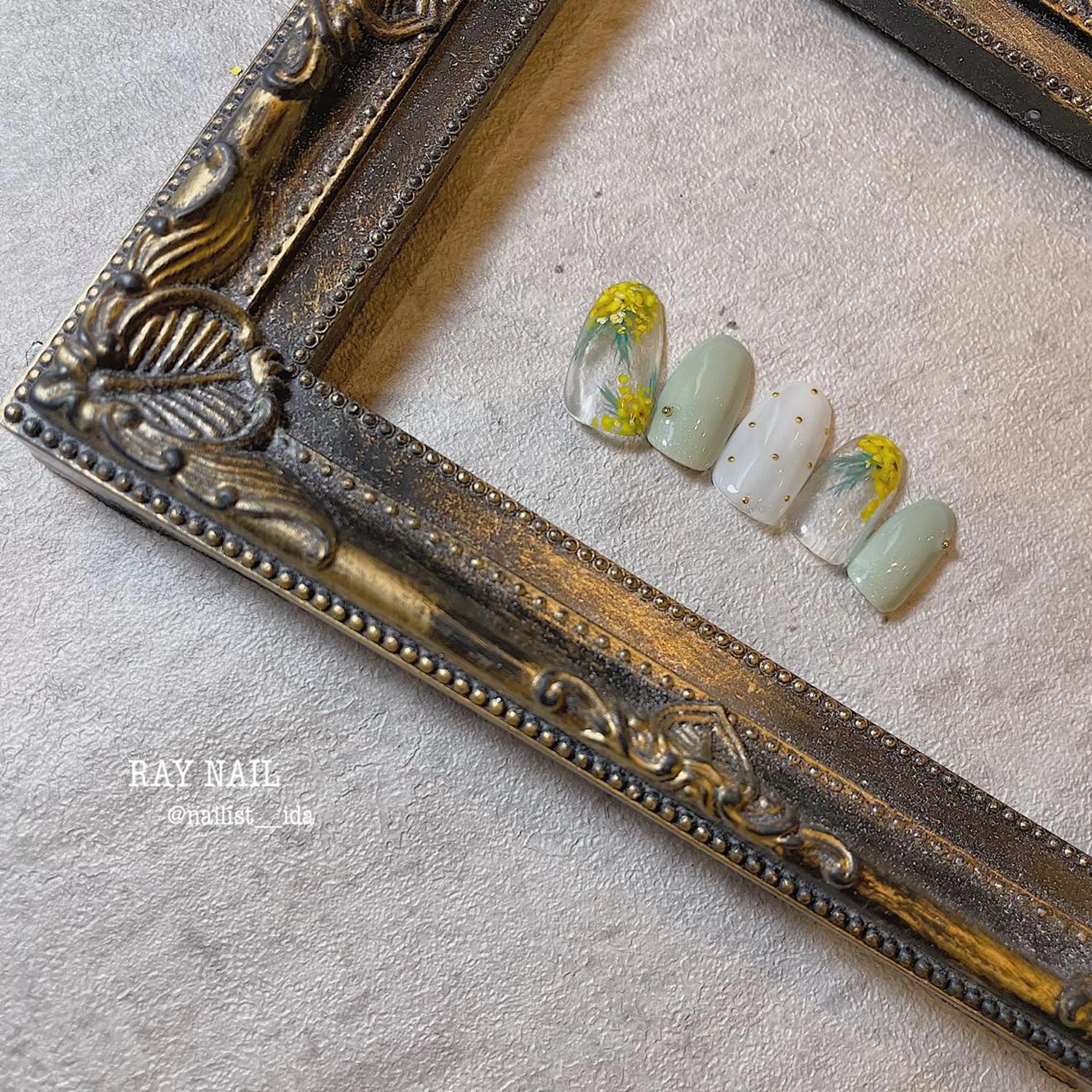 ネイル Arowa 伊田のネイルデザイン