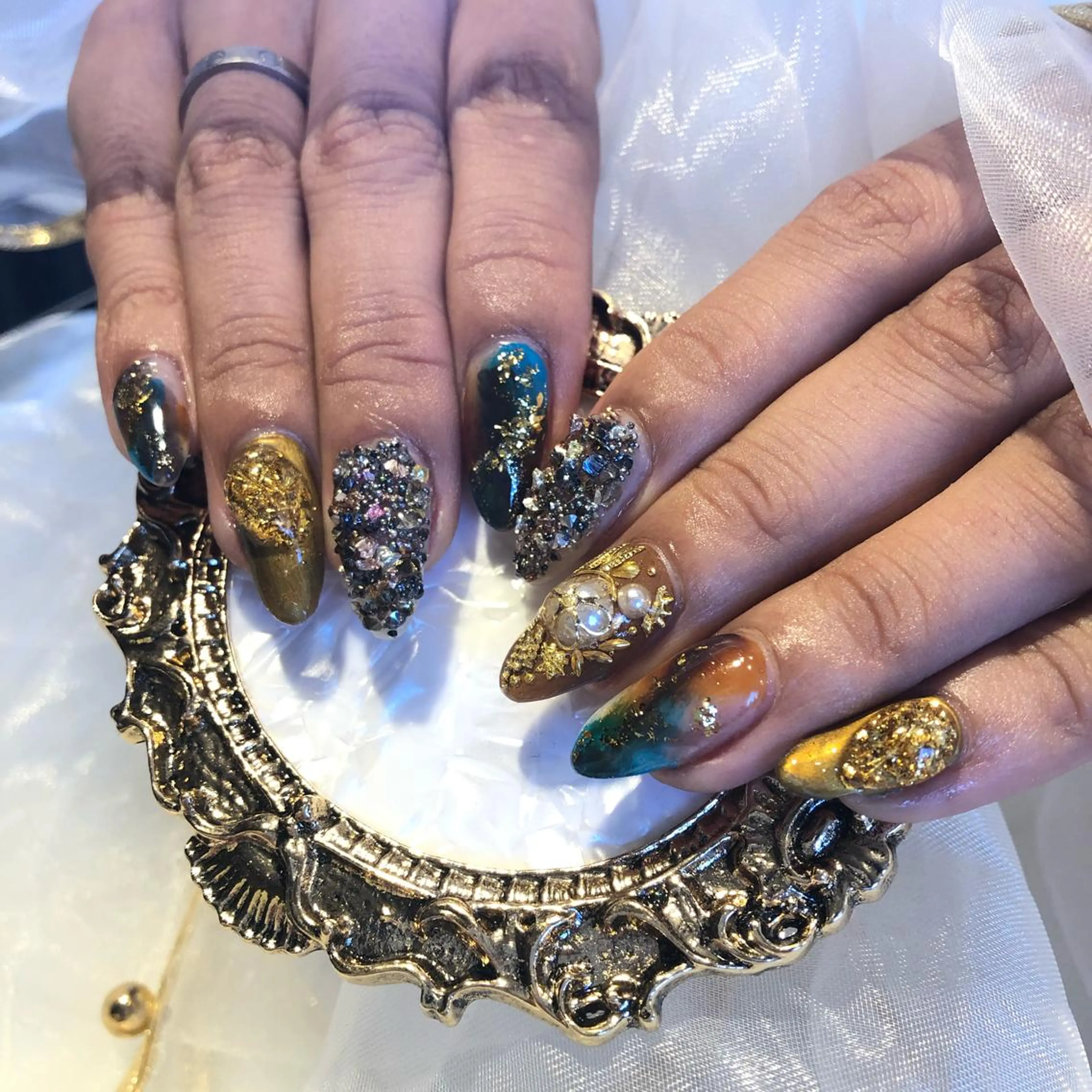 ネイル 🖤スカルプ専門店 新宿・MR🖤のネイルデザイン