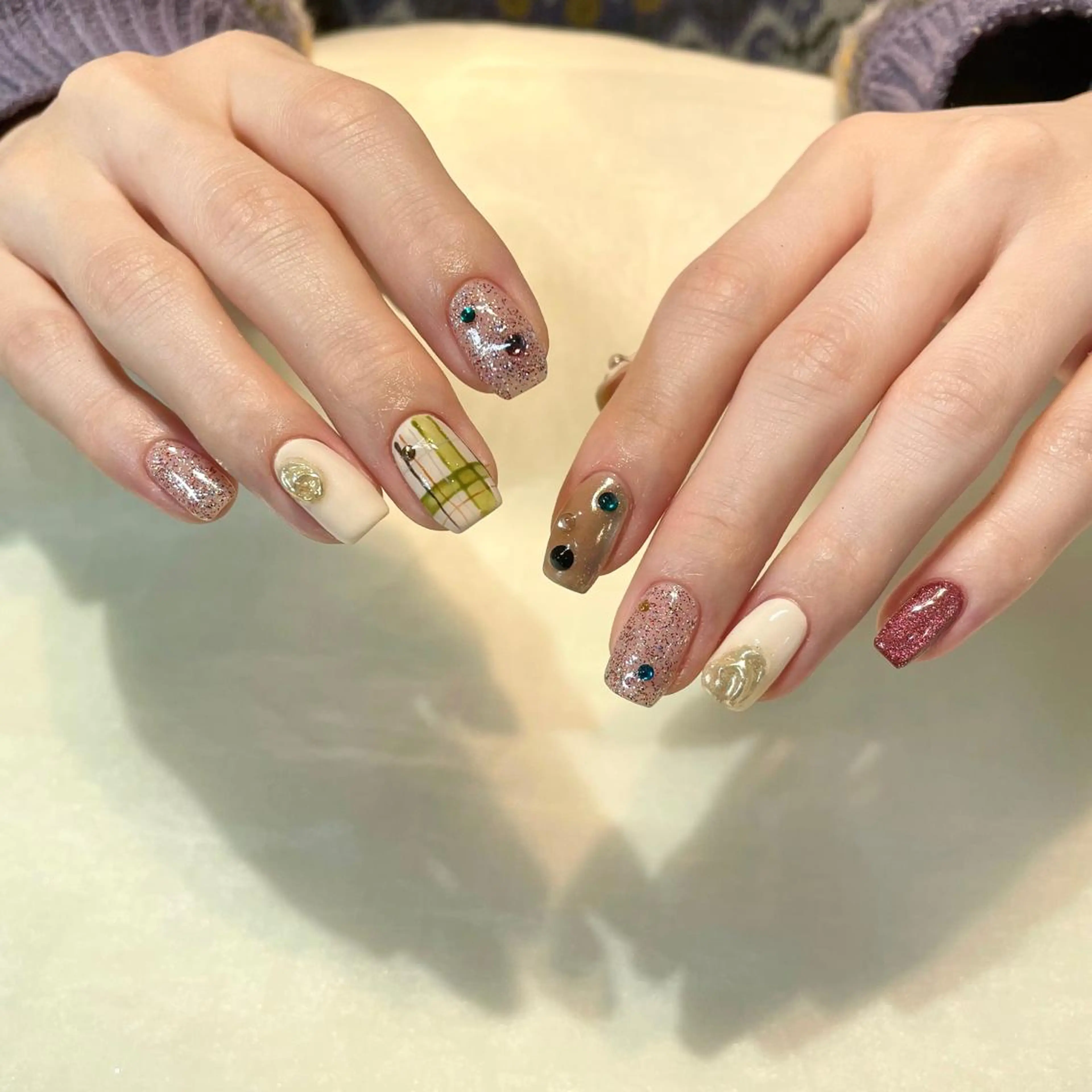 ロング ネイル ハンドネイル 新井 ひなののネイルデザイン