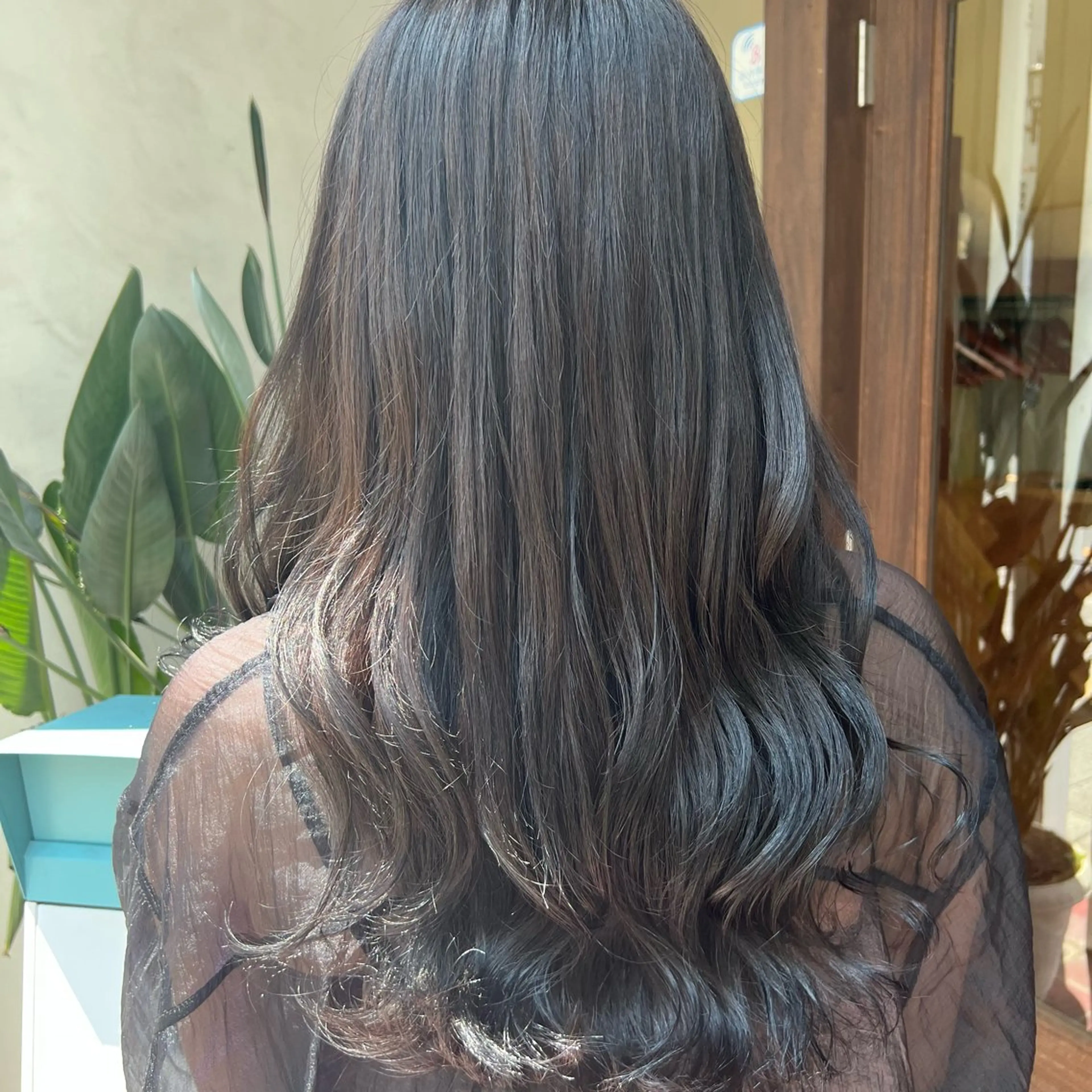 ロング カラー ブリーチカラー🦖 岡部木乃夏のヘアスタイル