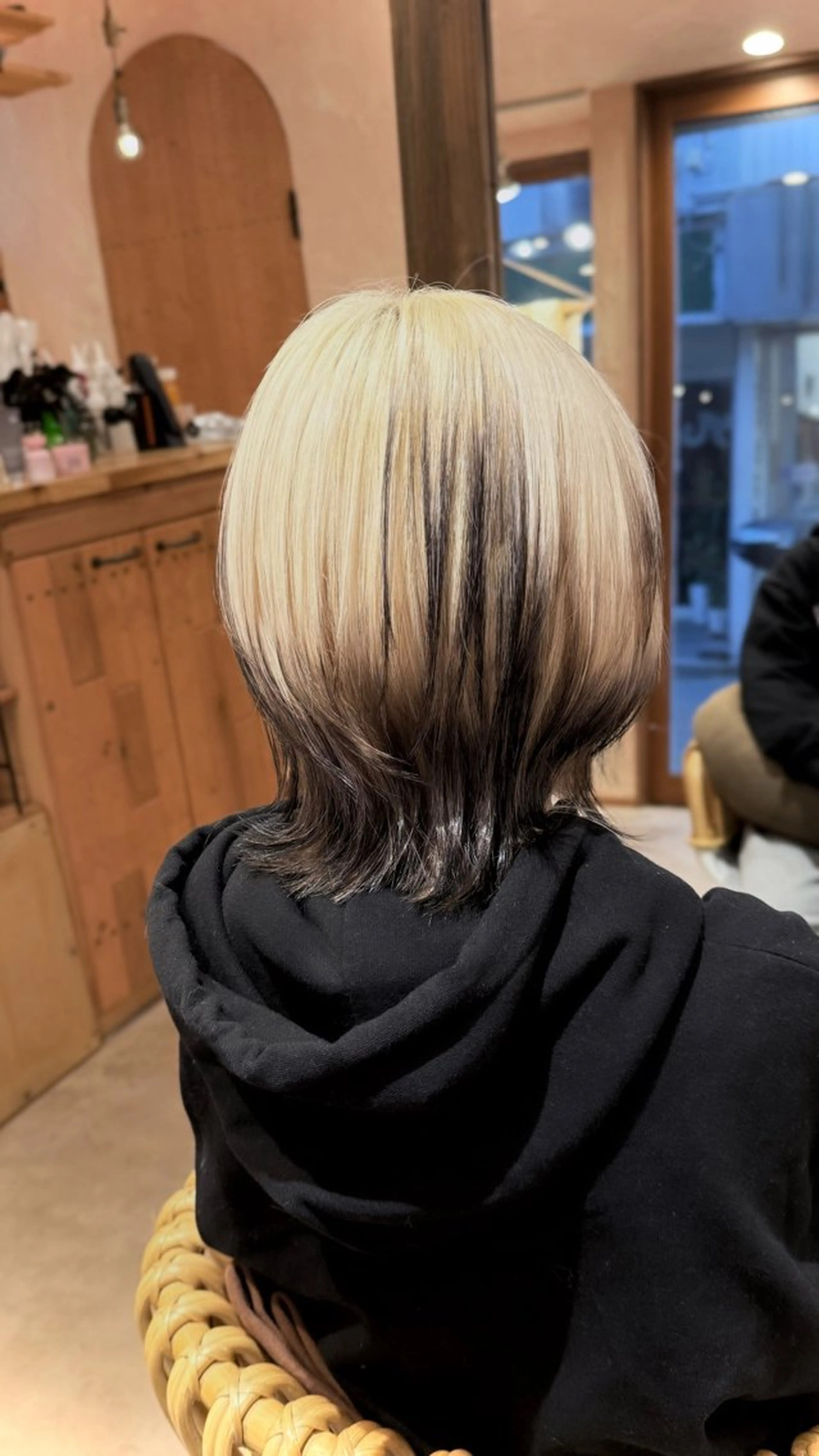 ミディアム カラー カット ヘアカラー トリートメント れい/デザインカラー /レイヤー/髪質改善のヘアスタイル