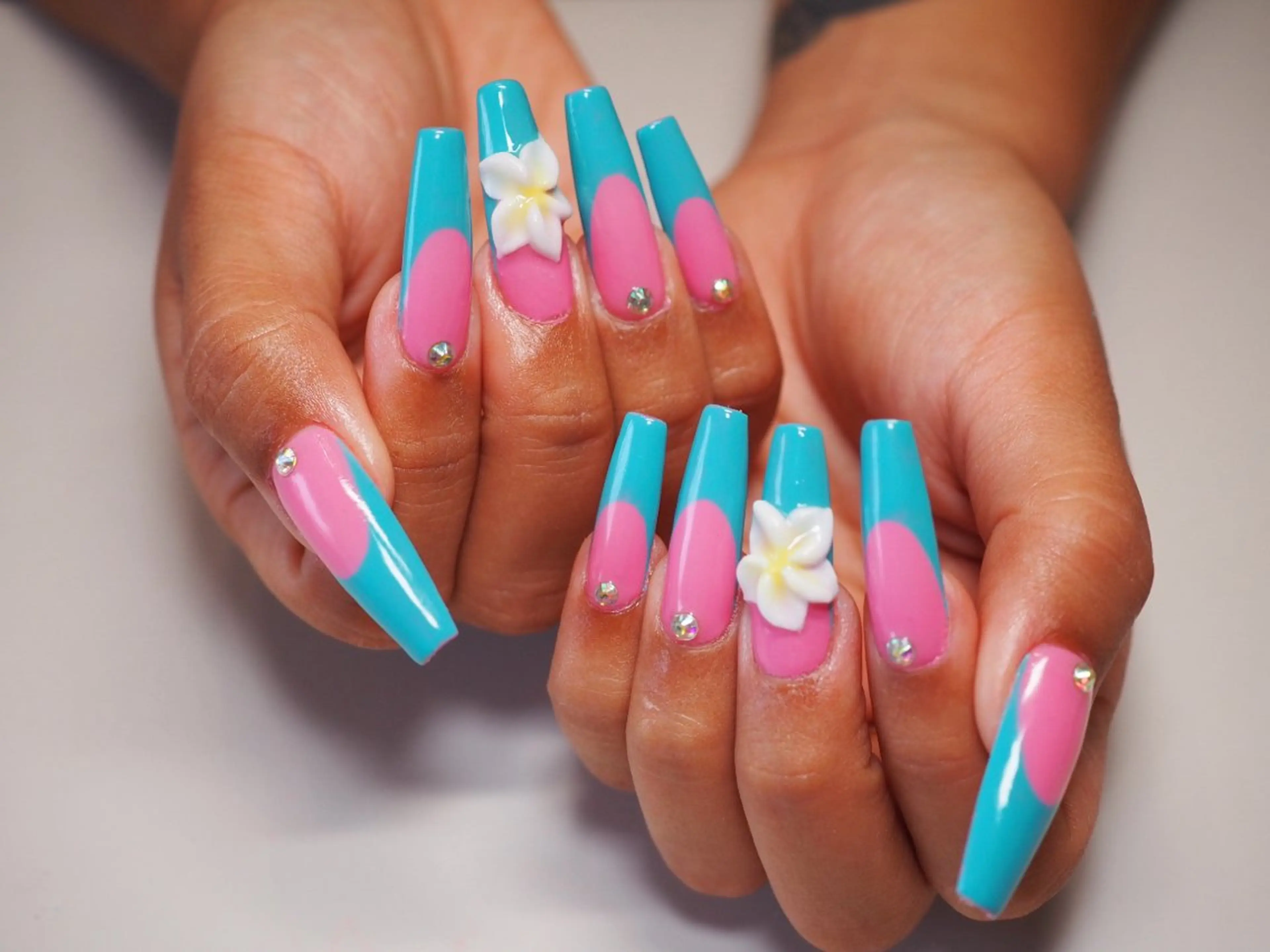 ネイル ジェルネイル ロングネイル 夏ネイル ネイルチップ NAILSTUDIO401所属・ジェルチップ長さだし 専門ネイルサロンのネイルデザイン