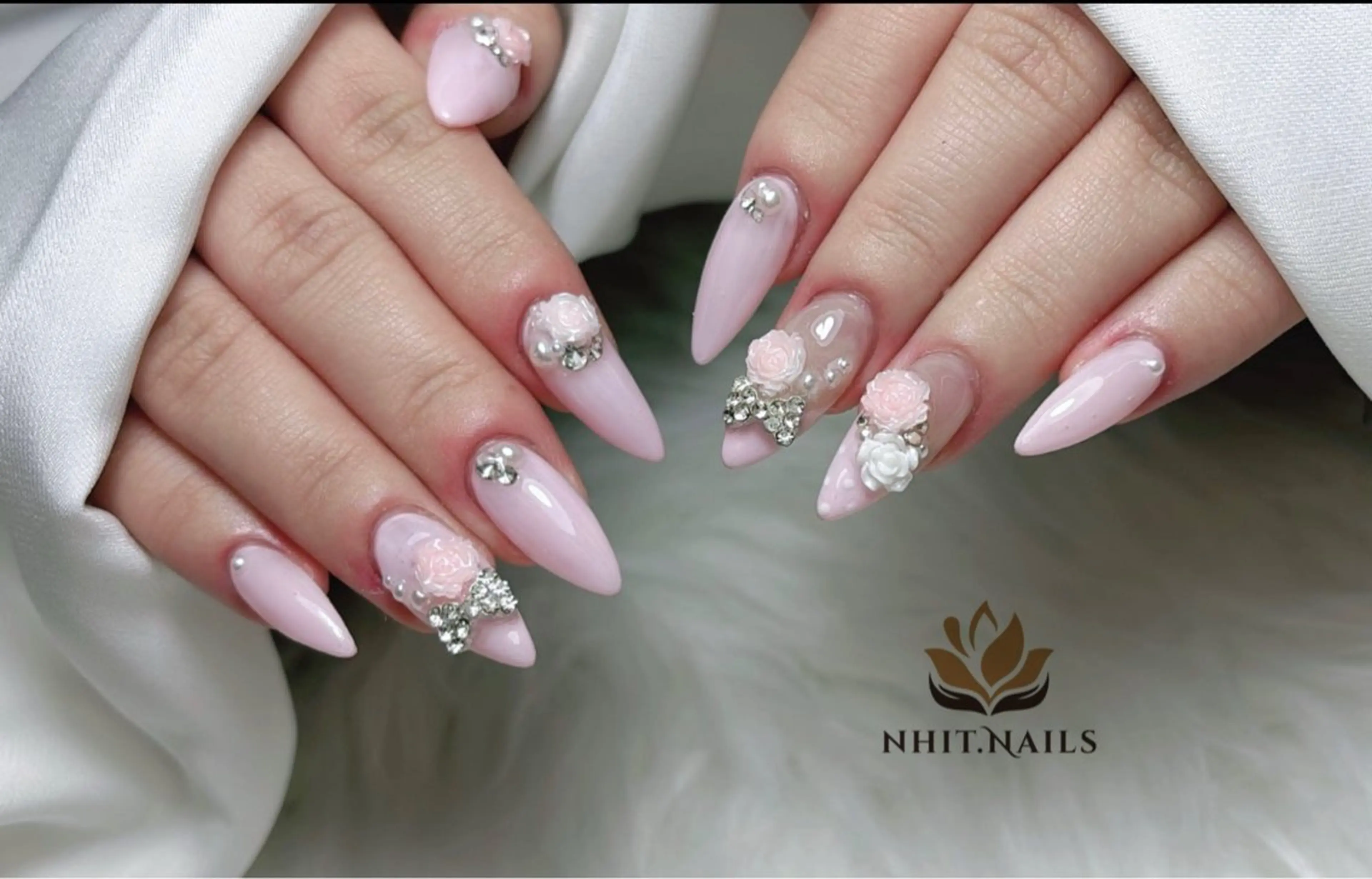 ネイル ハンドネイル Nhit Nailsのネイルデザイン