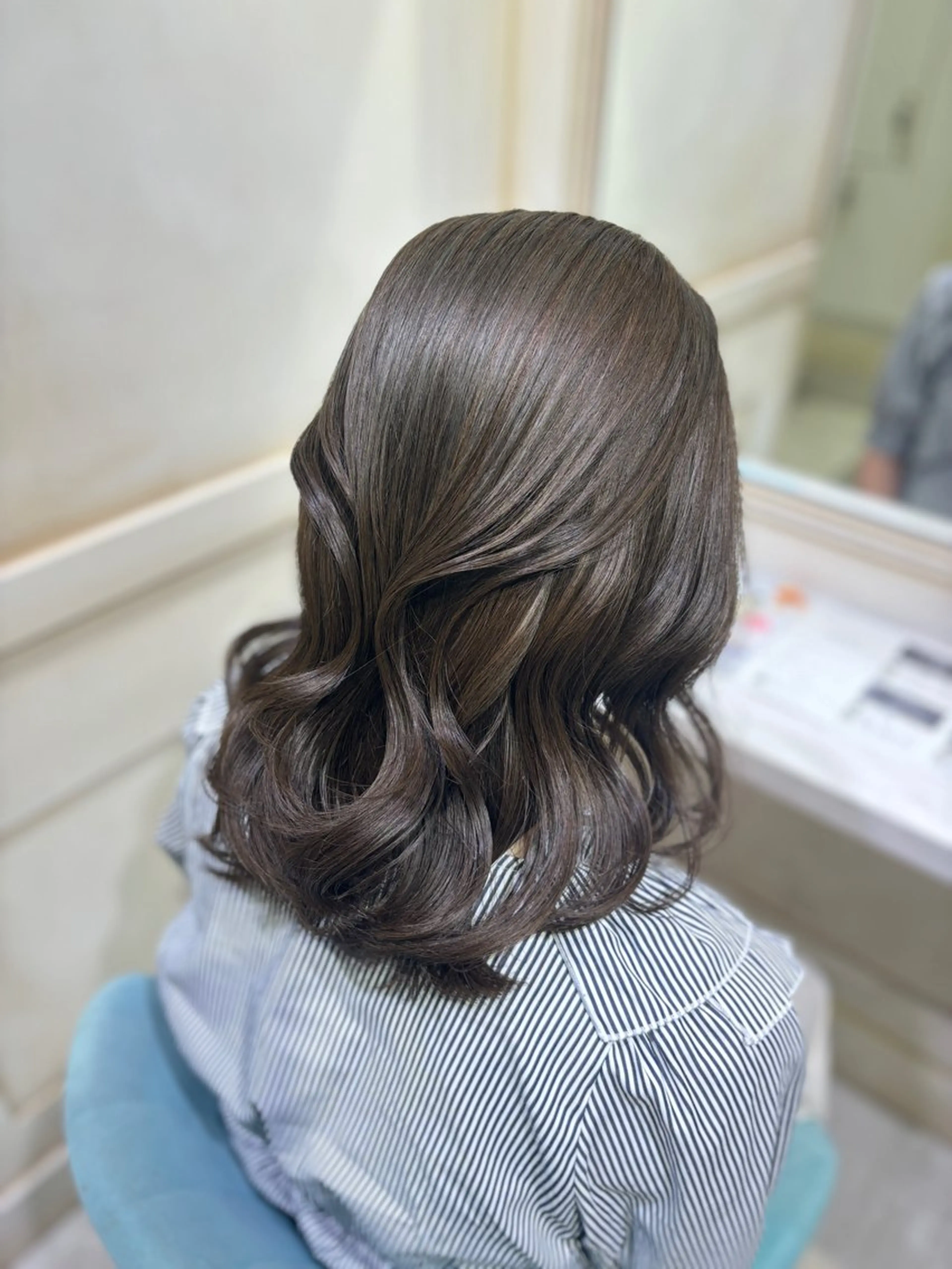 ミディアム カラー グレージュ オリーブグレージュ オリーブグレー 透明感カラー/ kazusaのヘアスタイル