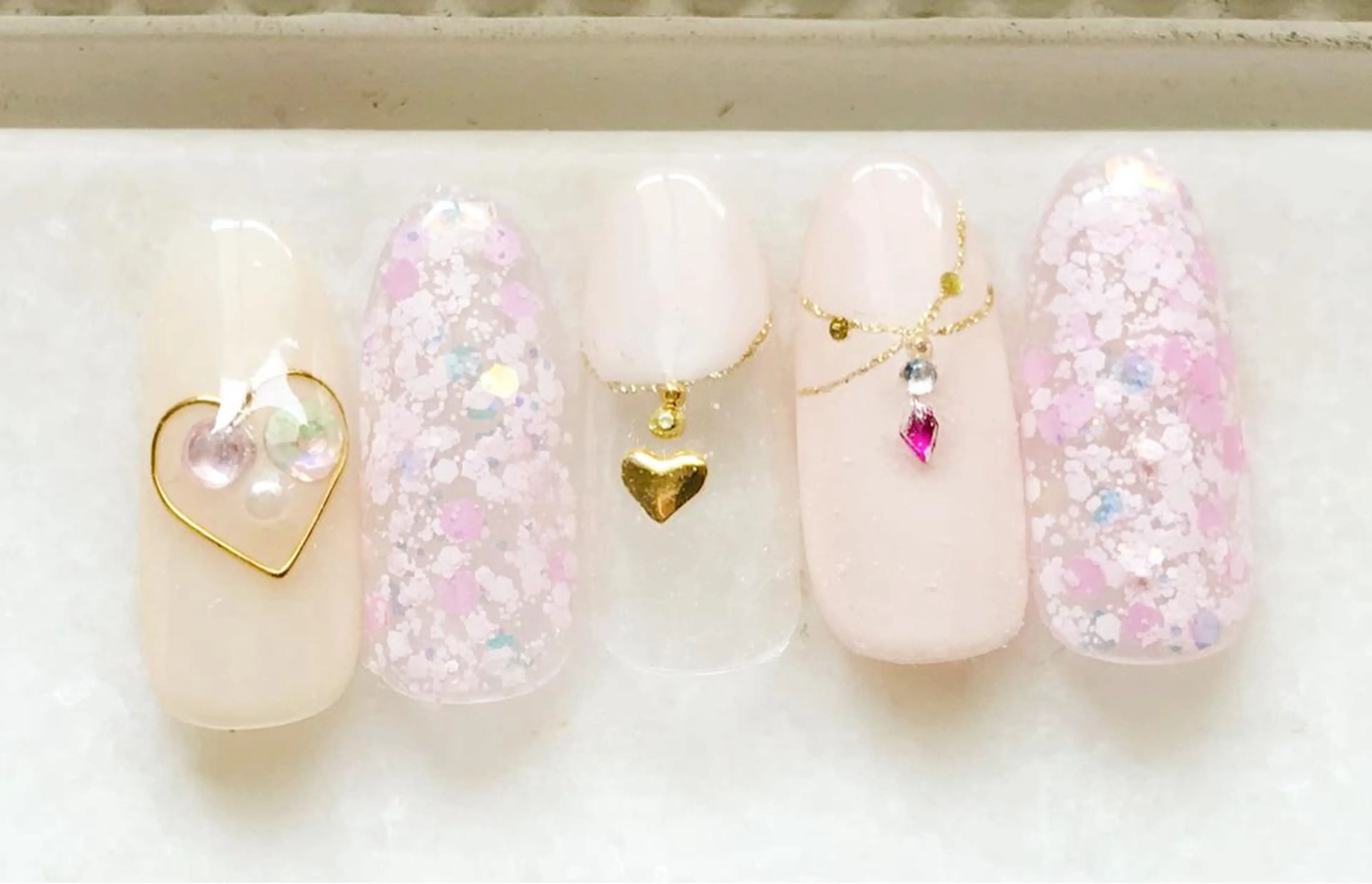 ネイル ジェルネイル パラジェル ハンドネイル Satomi  のネイルデザイン