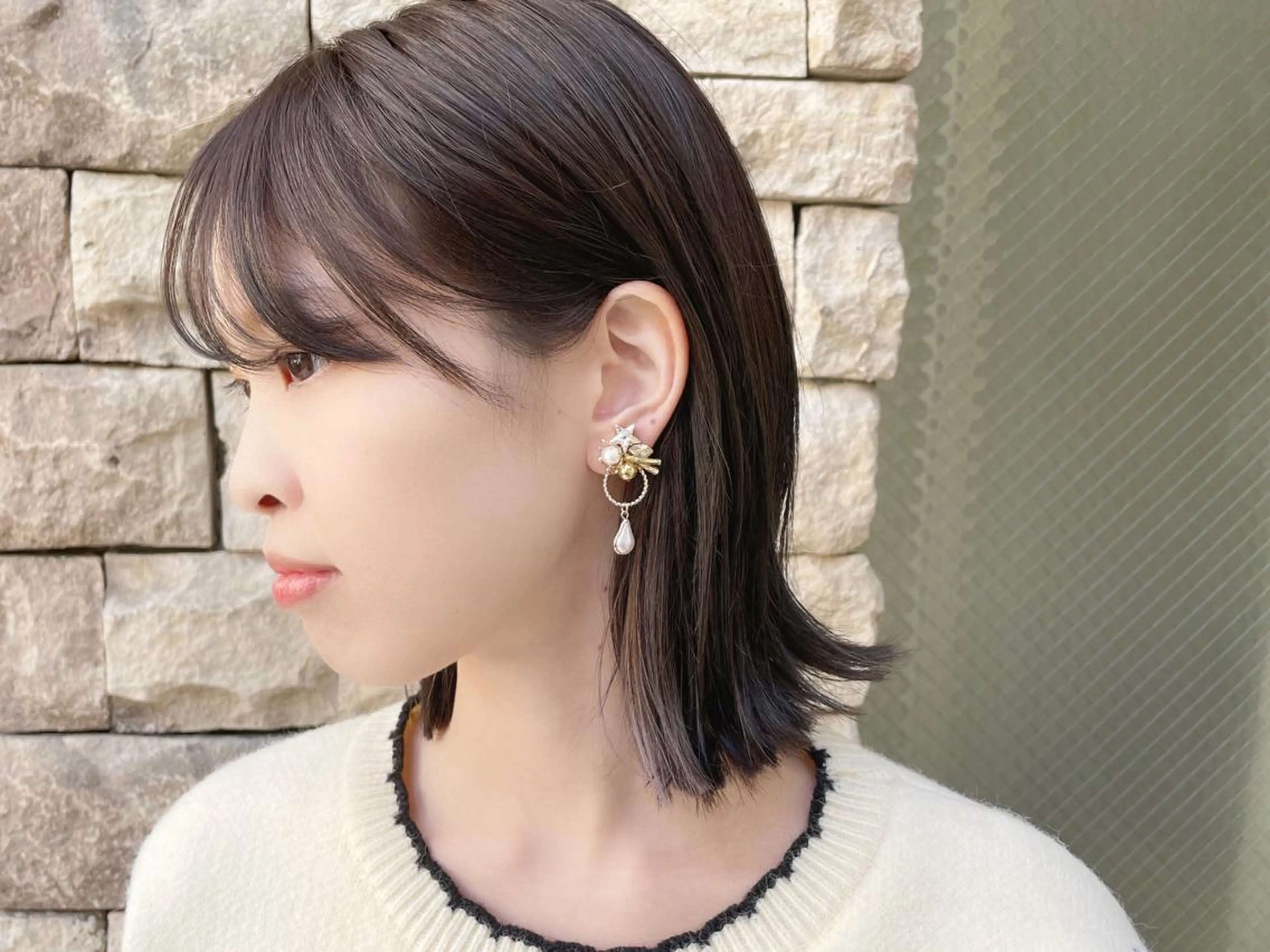 ミディアム カラー グレージュ インナーカラー EMANON天神所属・Hitomi Ezakiのヘアスタイル