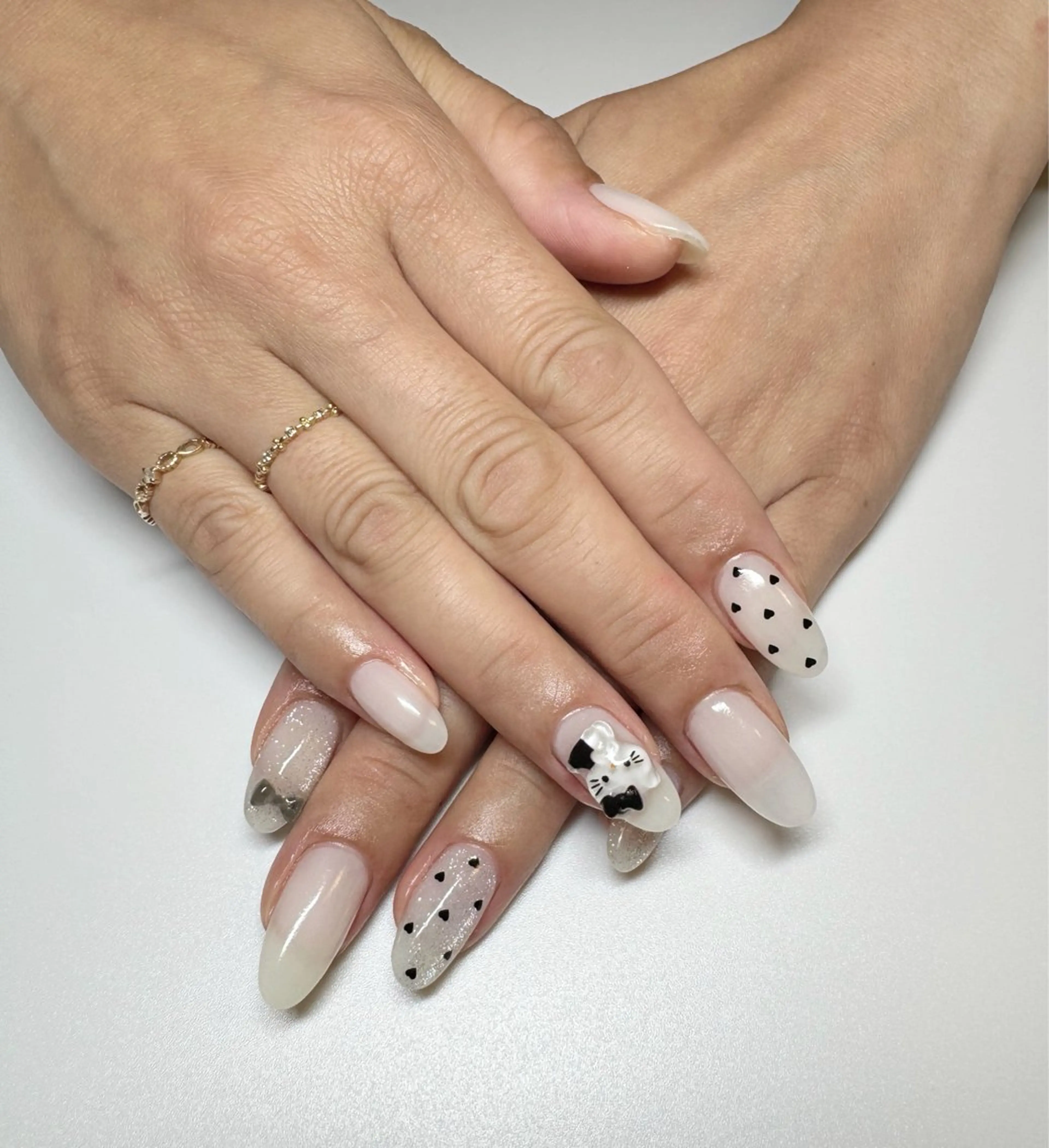 ネイル ジェルネイル ハート ホログラムネイル マグネットネイル ワンカラーネイル ハンドネイル NAILSALON Nave所属・Nave NAOのネイルデザイン