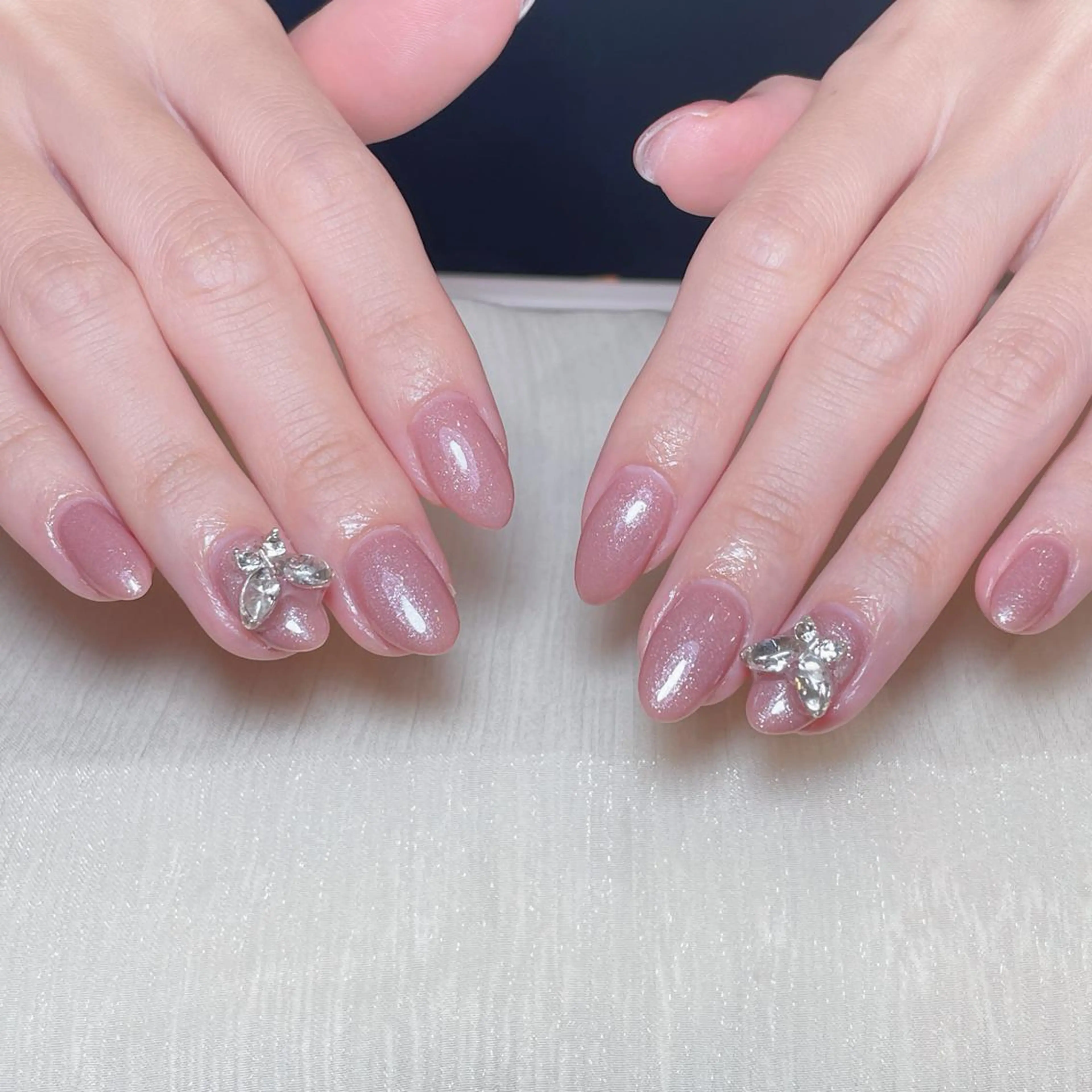 ネイル アートネイル オーロラネイル ガーリー キラキラネイル 韓国ネイル ハンドネイル DIAMOND NAILMANAMIのネイルデザイン