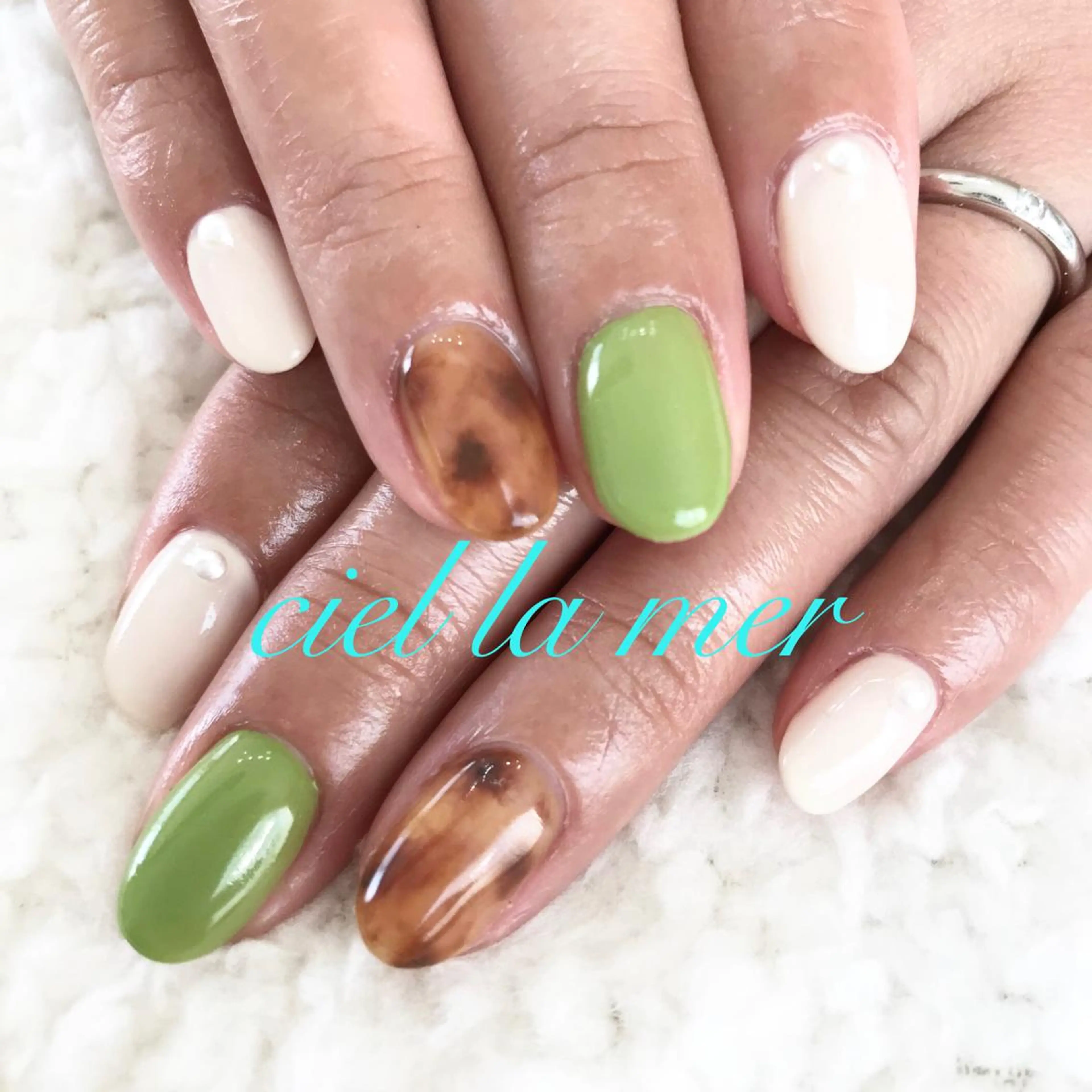 ネイル ハンドネイル フットネイル ciel la merのネイルデザイン