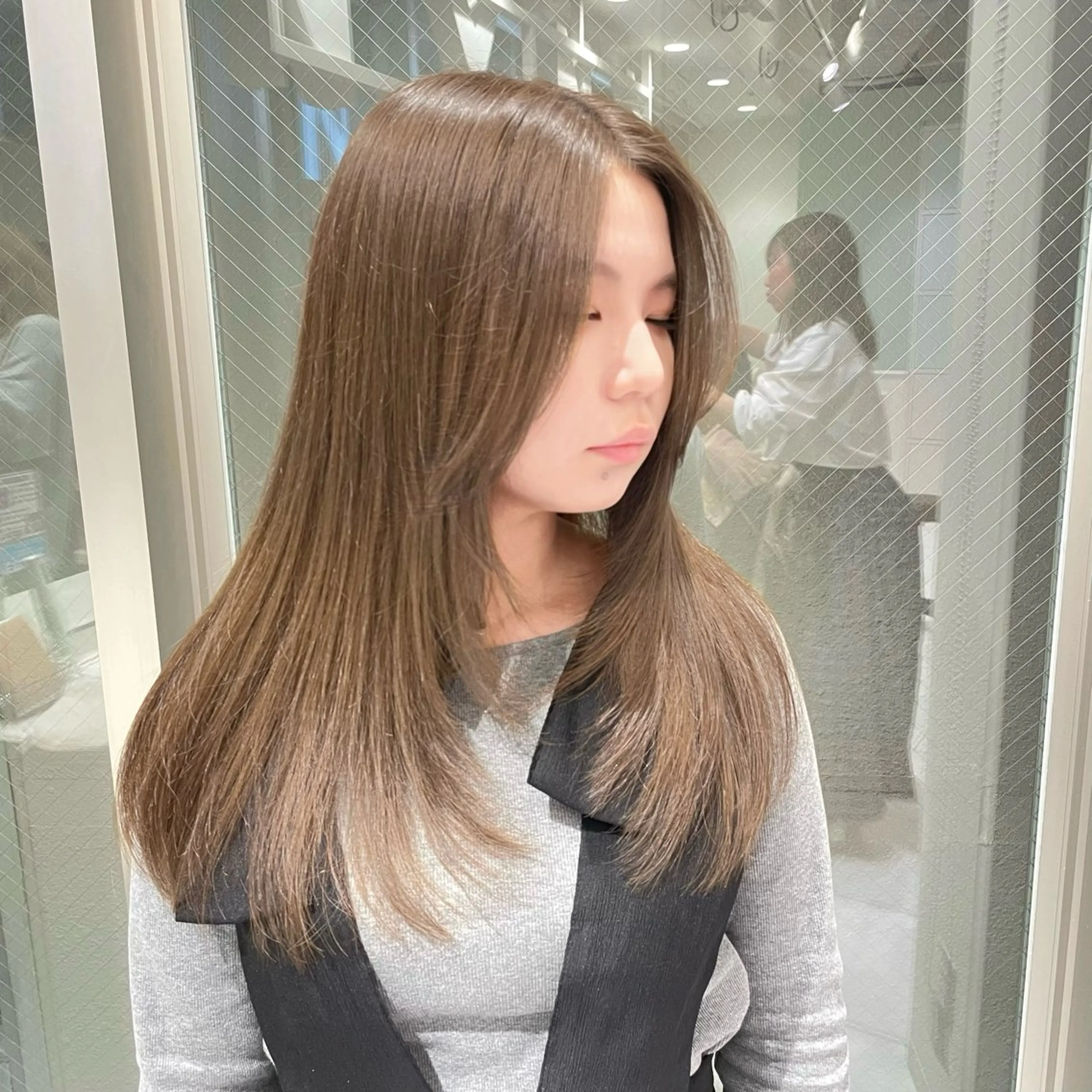 セミロング カット ヘアカラー トリートメント レイヤーカット／ ハッシュカット/果恋のヘアスタイル