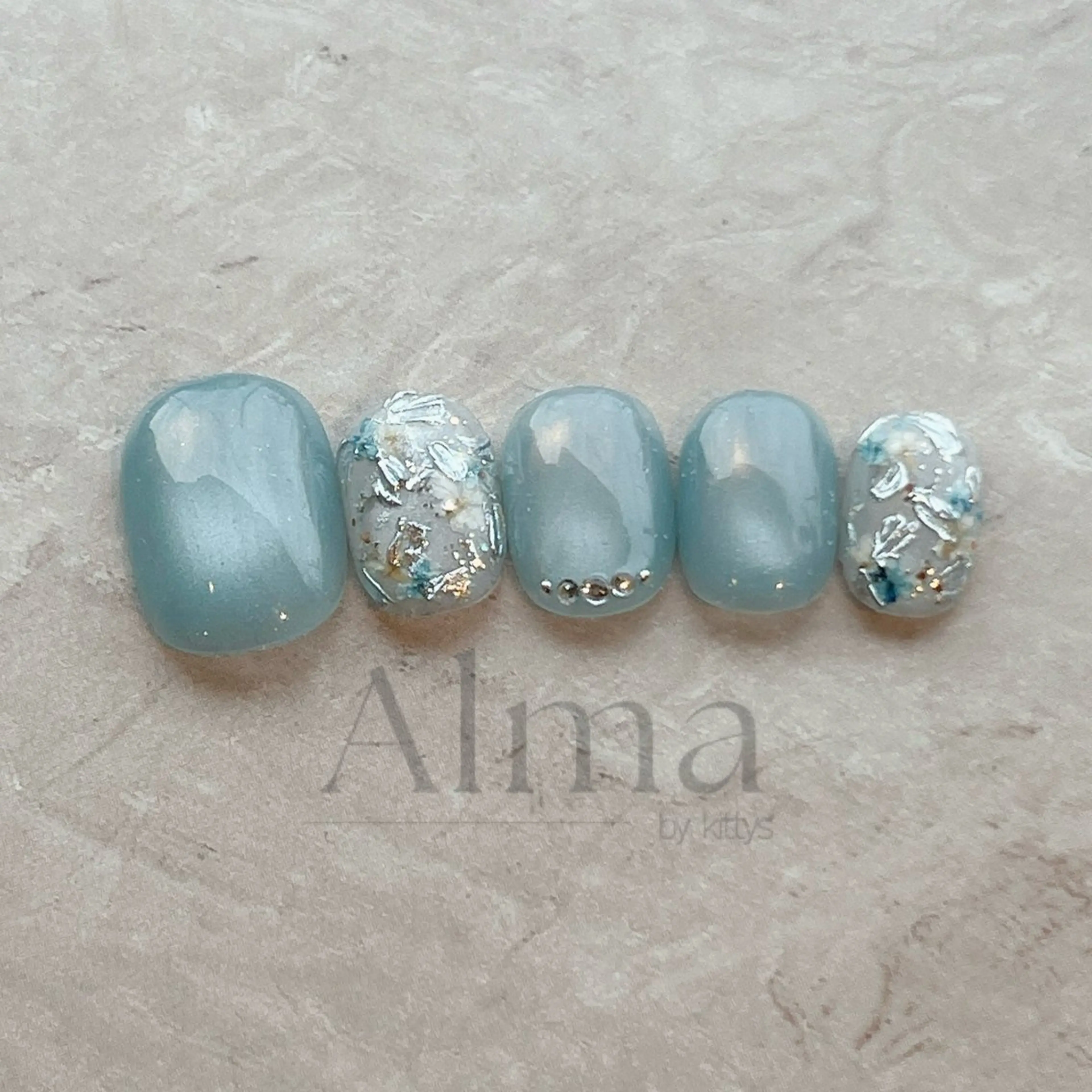 ネイル ハンドネイル Alma by kittys 谷保店所属・Alma chitoseのネイルデザイン