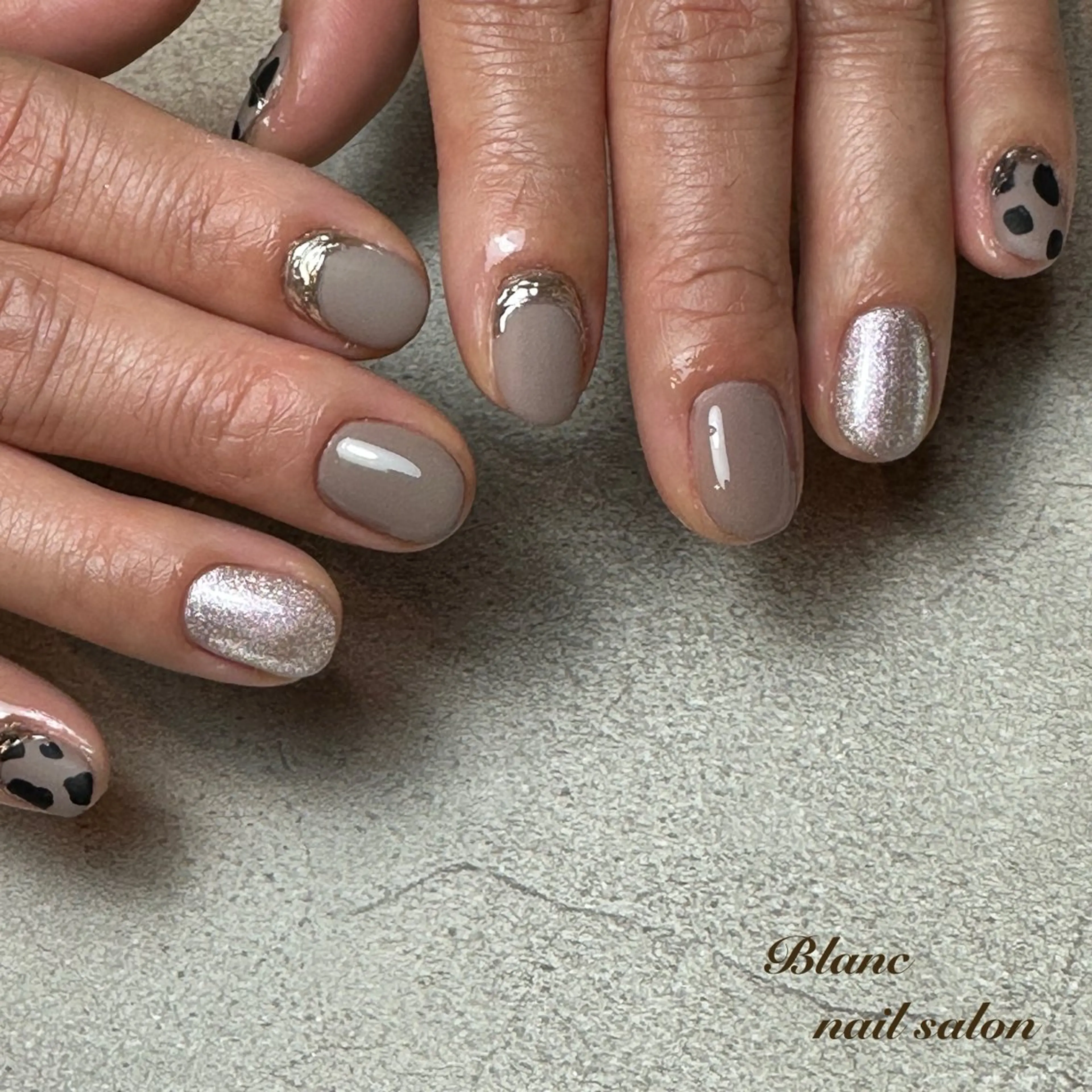 ネイル ミラーネイル Blanc ブランのネイルデザイン