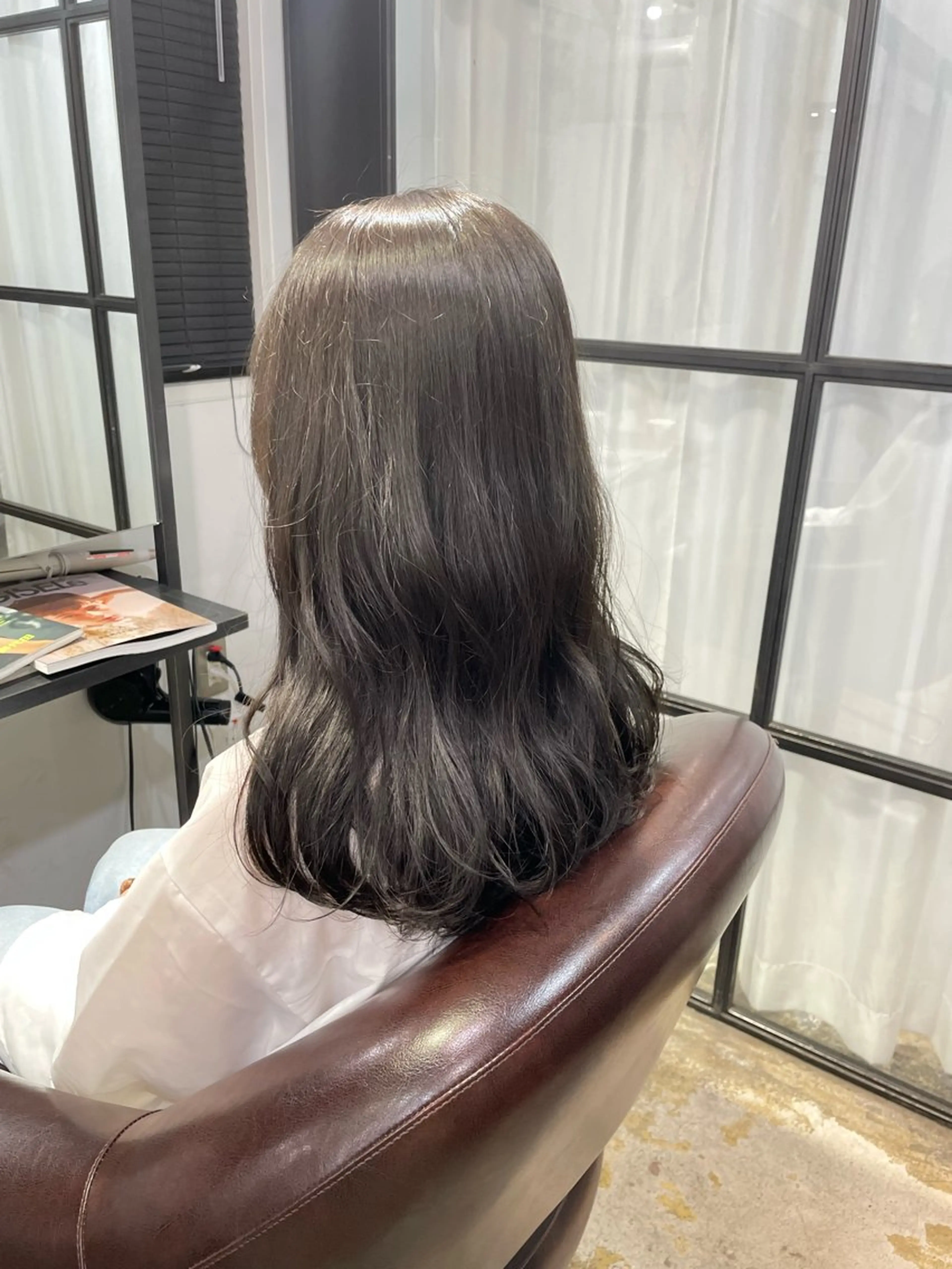 ミディアム カット ヘアカラー astar所属・kotono🪿 透明感カラーのヘアスタイル