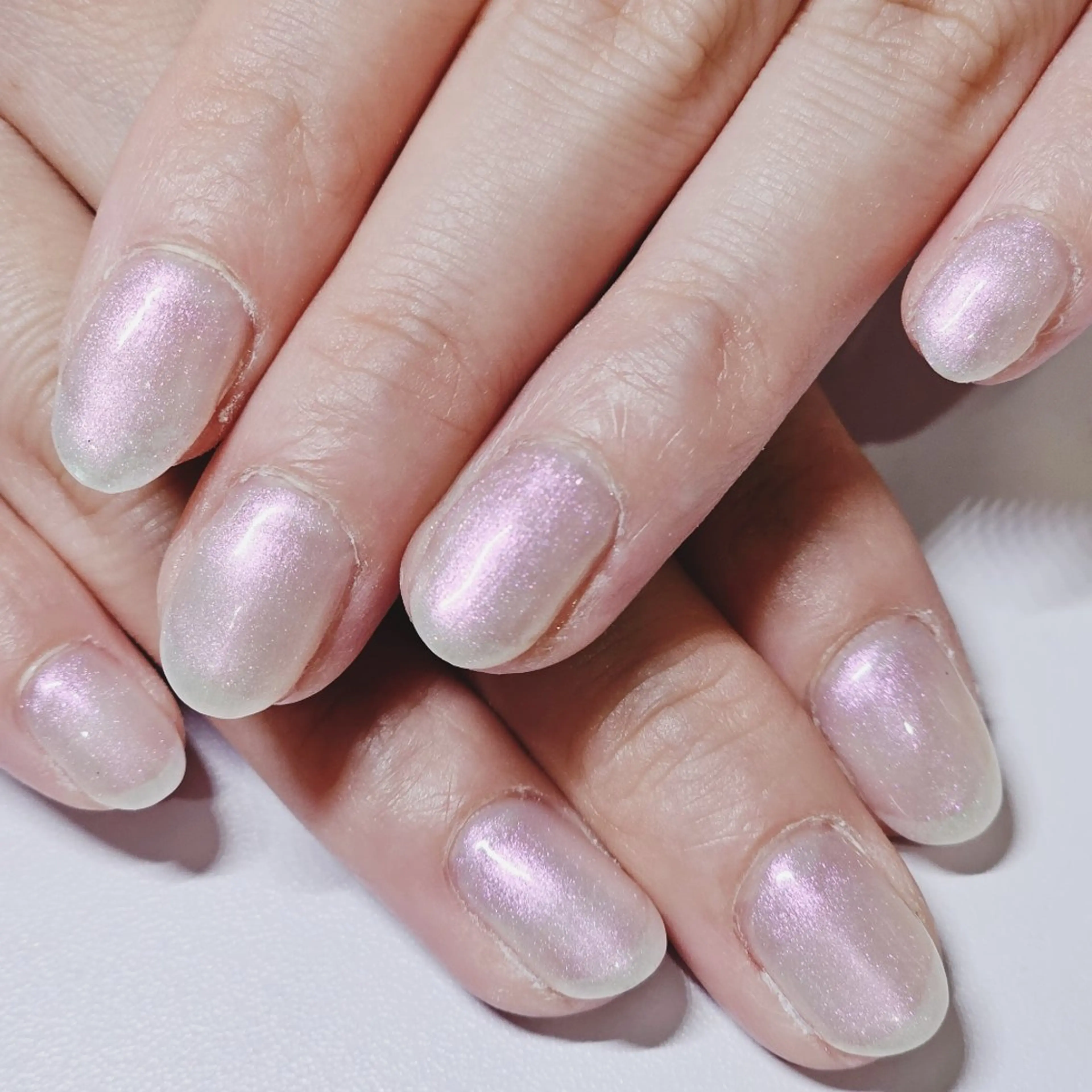 ネイル オーロラネイル ワンカラーネイル ピンク ホワイト ハンドネイル よしだ ひろきのネイルデザイン