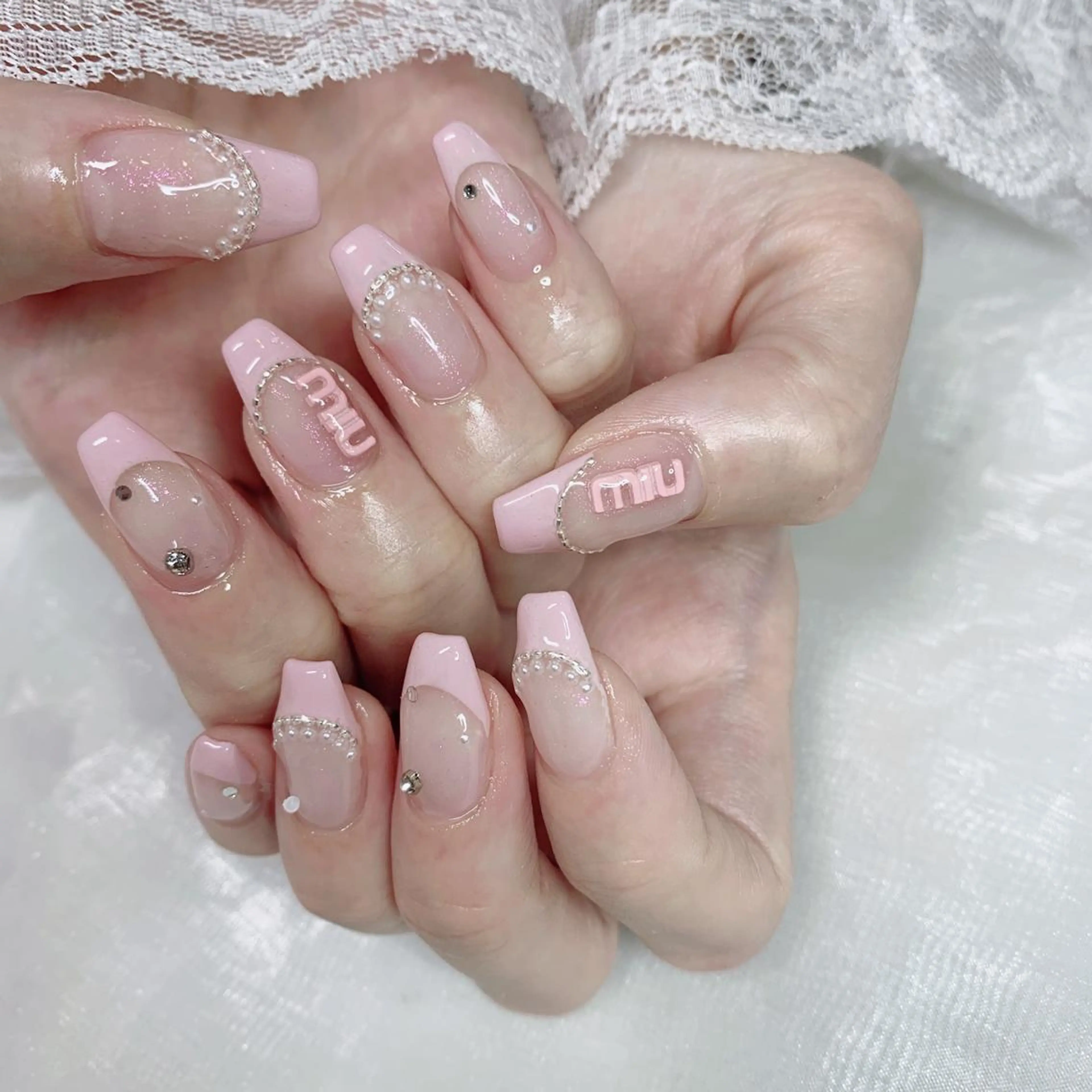 ネイル ハンドネイル La neige* yuki 🥯🍑のネイルデザイン