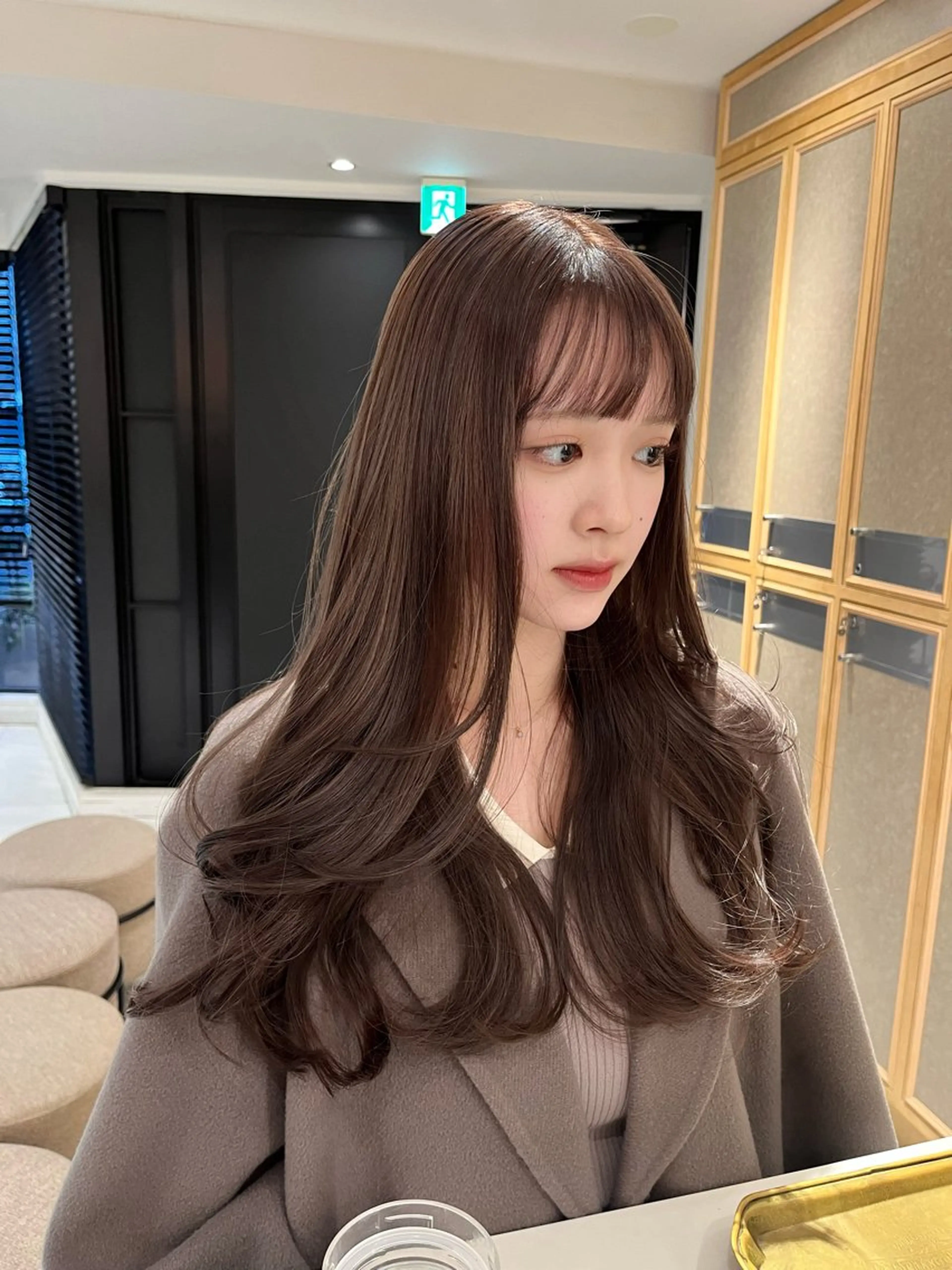 ロング カット ヘアカラー トリートメント 淡いハイトーンカラー レイヤーカットゆうかのヘアスタイル