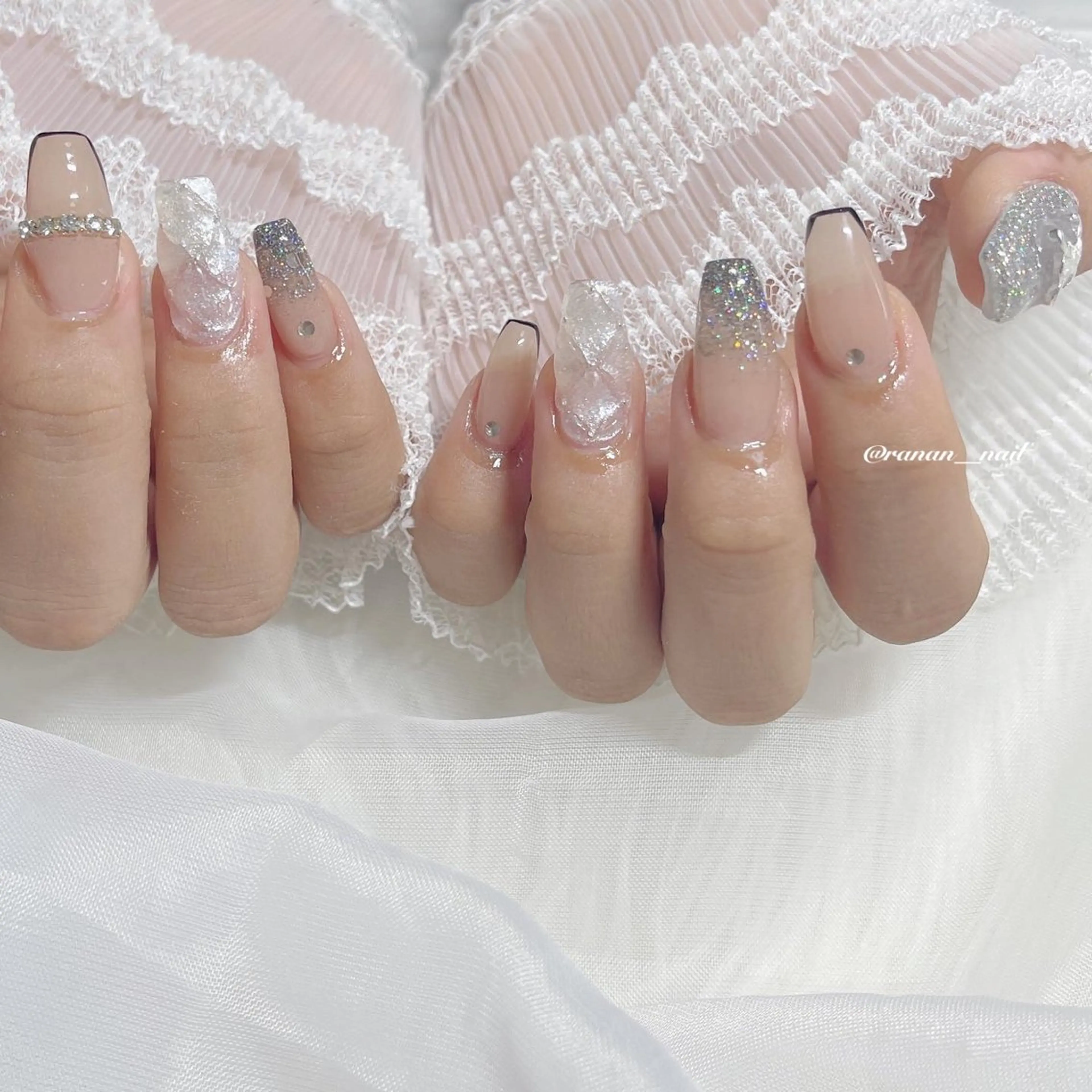 ネイル ハンドネイル 𝓇𝒶𝓃𝒶𝓃 𝓃𝒶𝒾𝓁のネイルデザイン