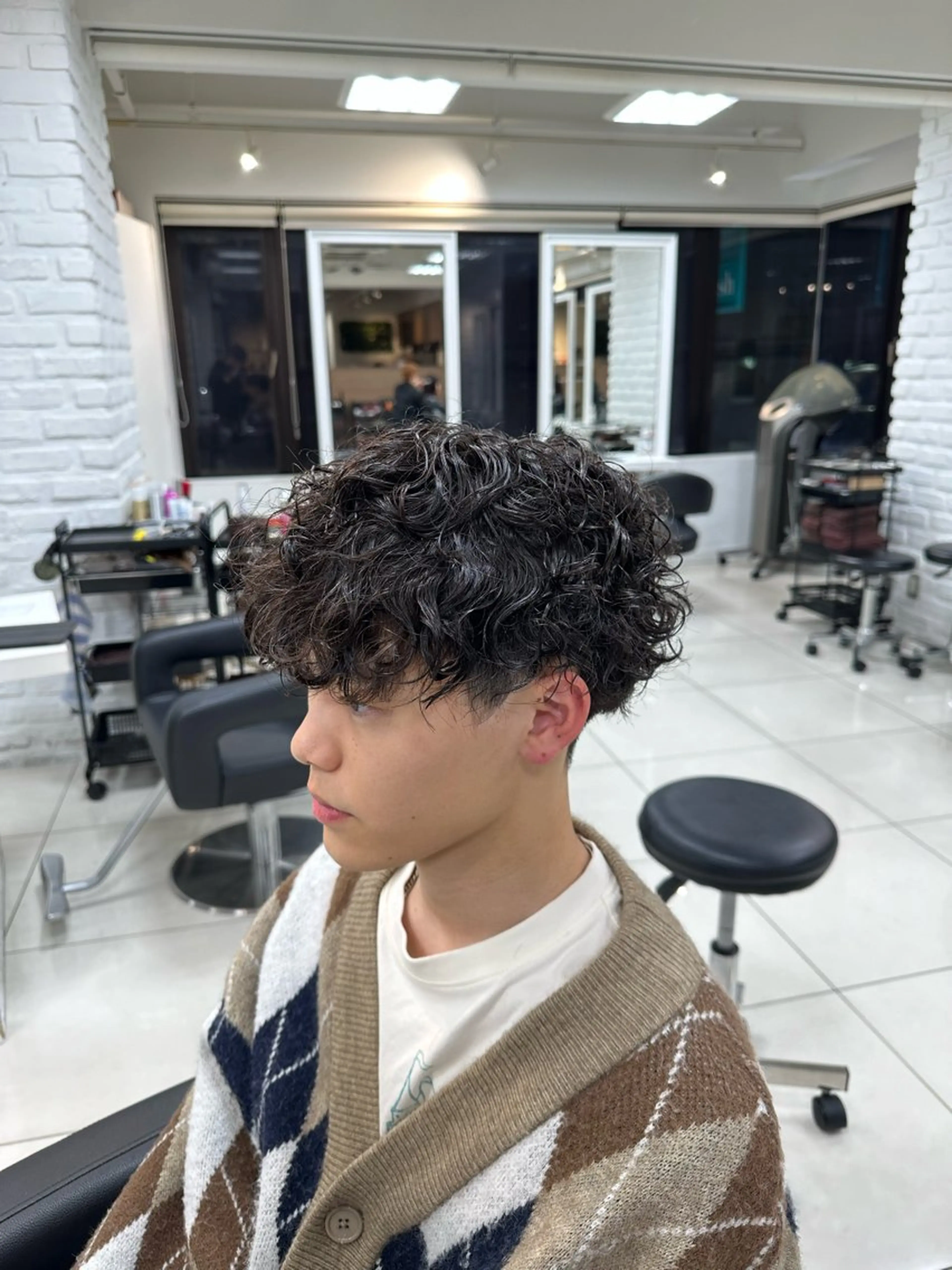 ショート パーマ メンズ 波巻きパーマ カット パーマ トリートメント フェザーパーマ職人 🪶ryosukeのヘアスタイル