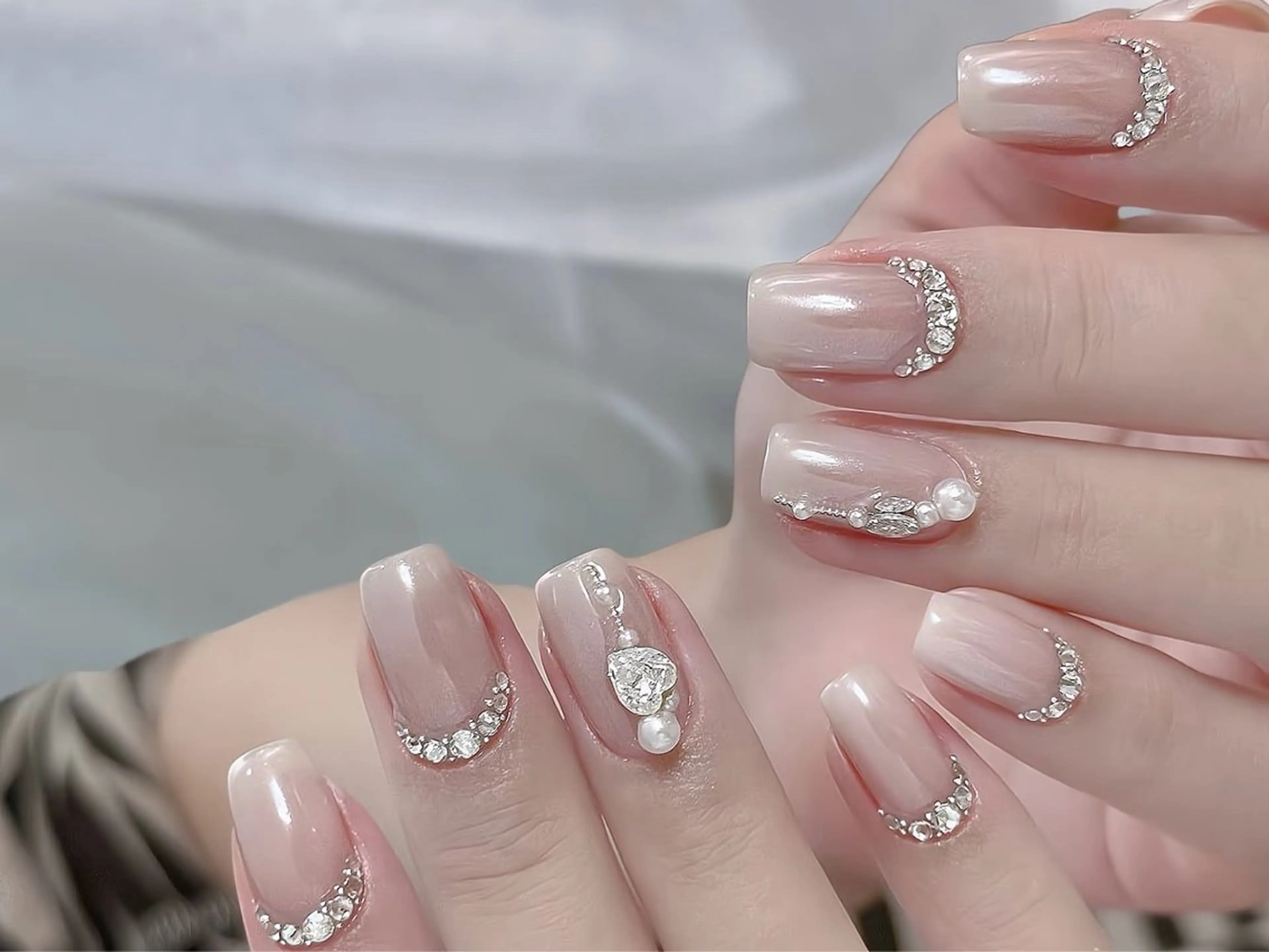 自爪💅ちょい派手💖🎀最高級パーツアートやり放題 120min♪（ワンホン/韓国風/個性派💕）の写真