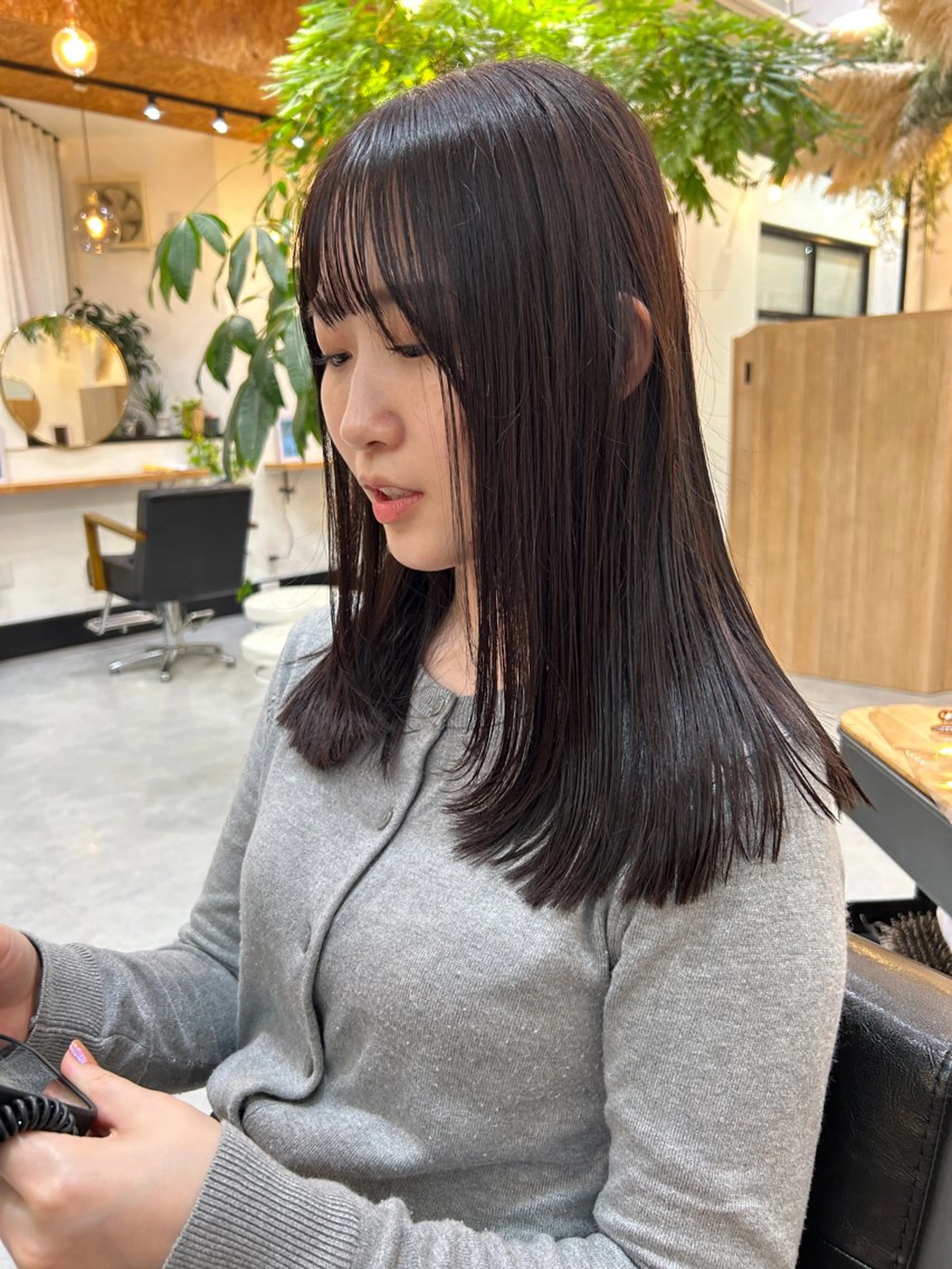 セミロング CARICIA 白木 由里加/新栄のヘアスタイル