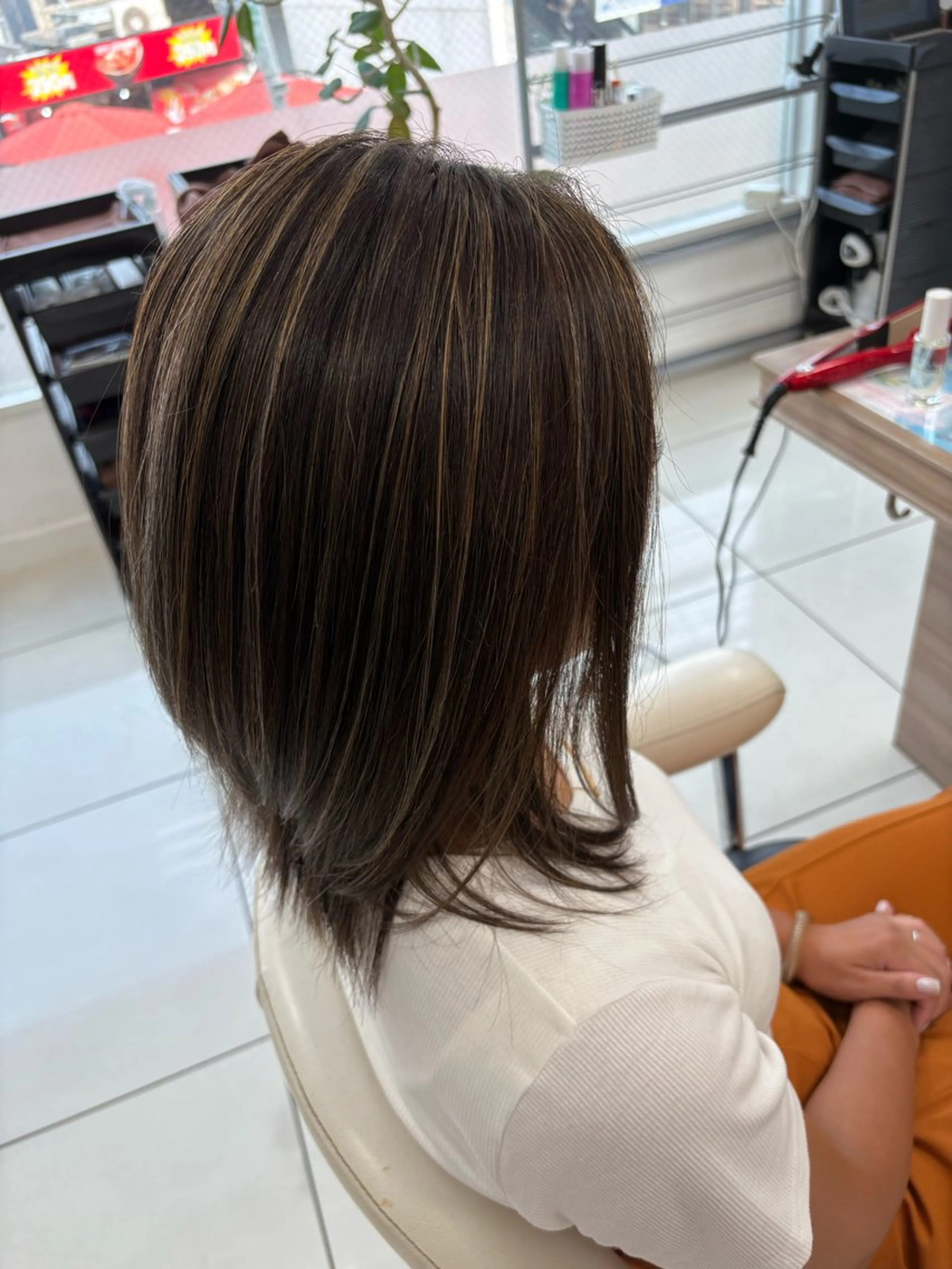 セミロング カラー SONOKA 🦋のヘアスタイル