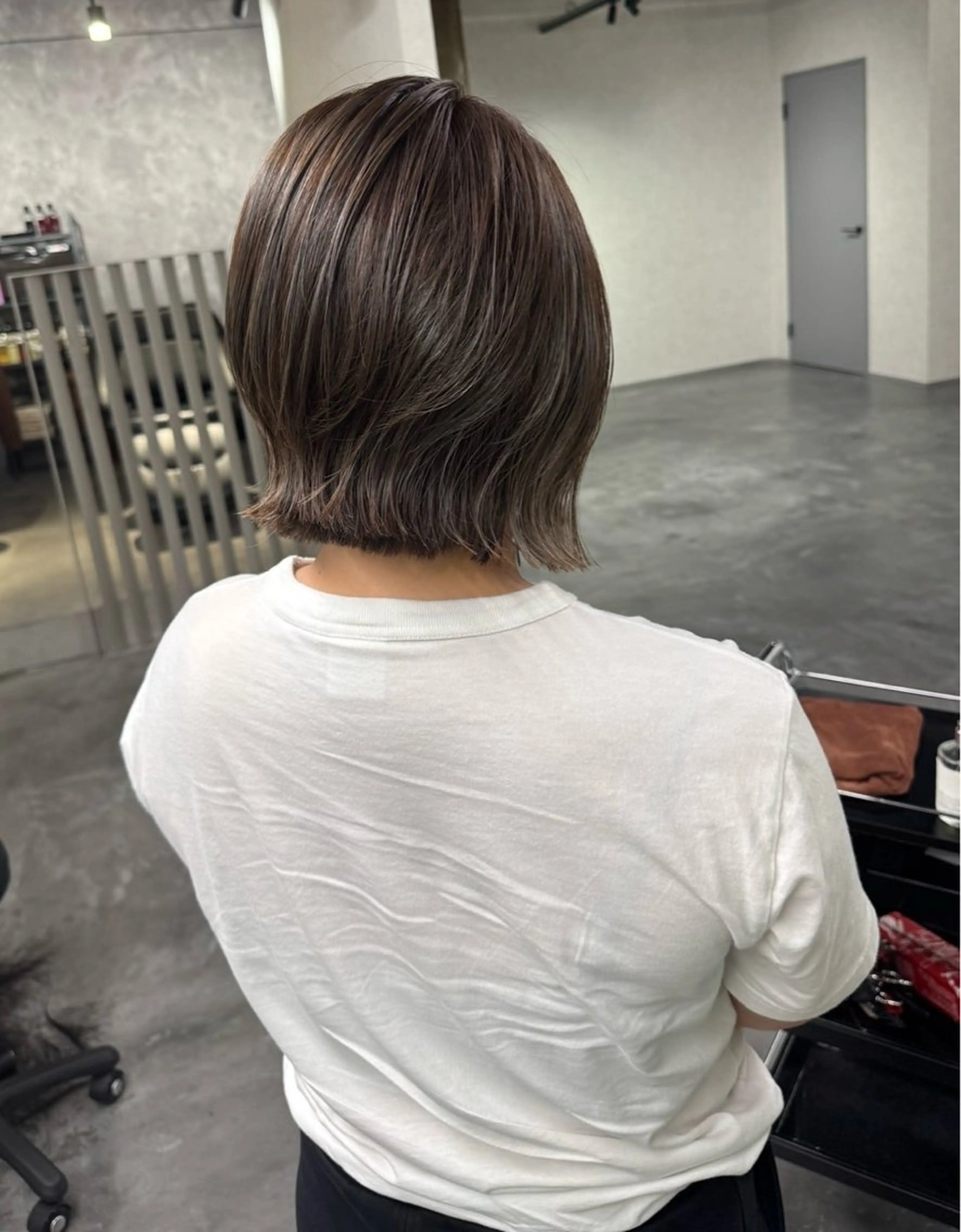 カラー 新井 英美のヘアスタイル