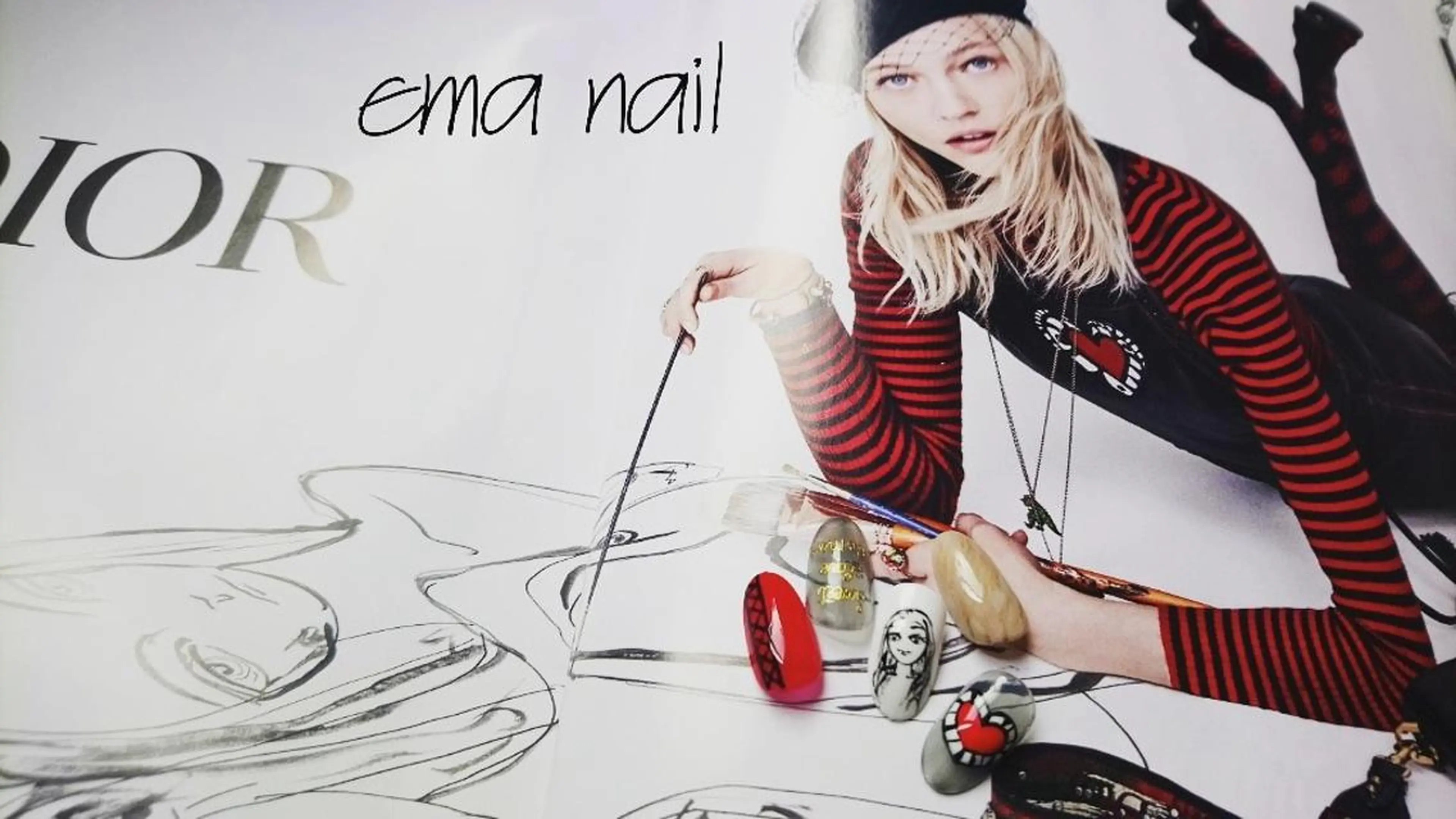 ネイル ハンドネイル Roger 舞のネイルデザイン