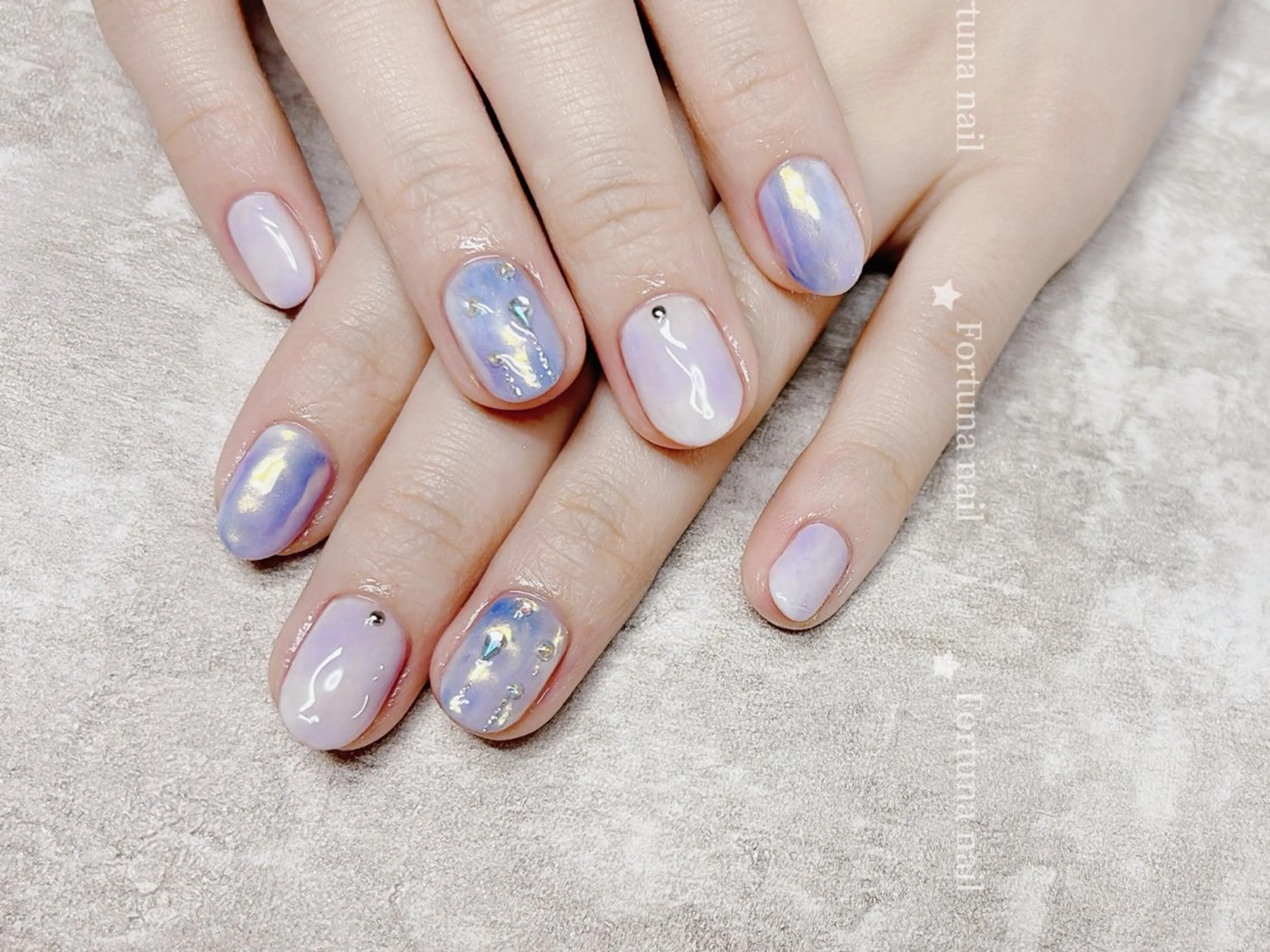 ネイル ハンドネイル ハンドケア Nail •Head スパFortunaのネイルデザイン