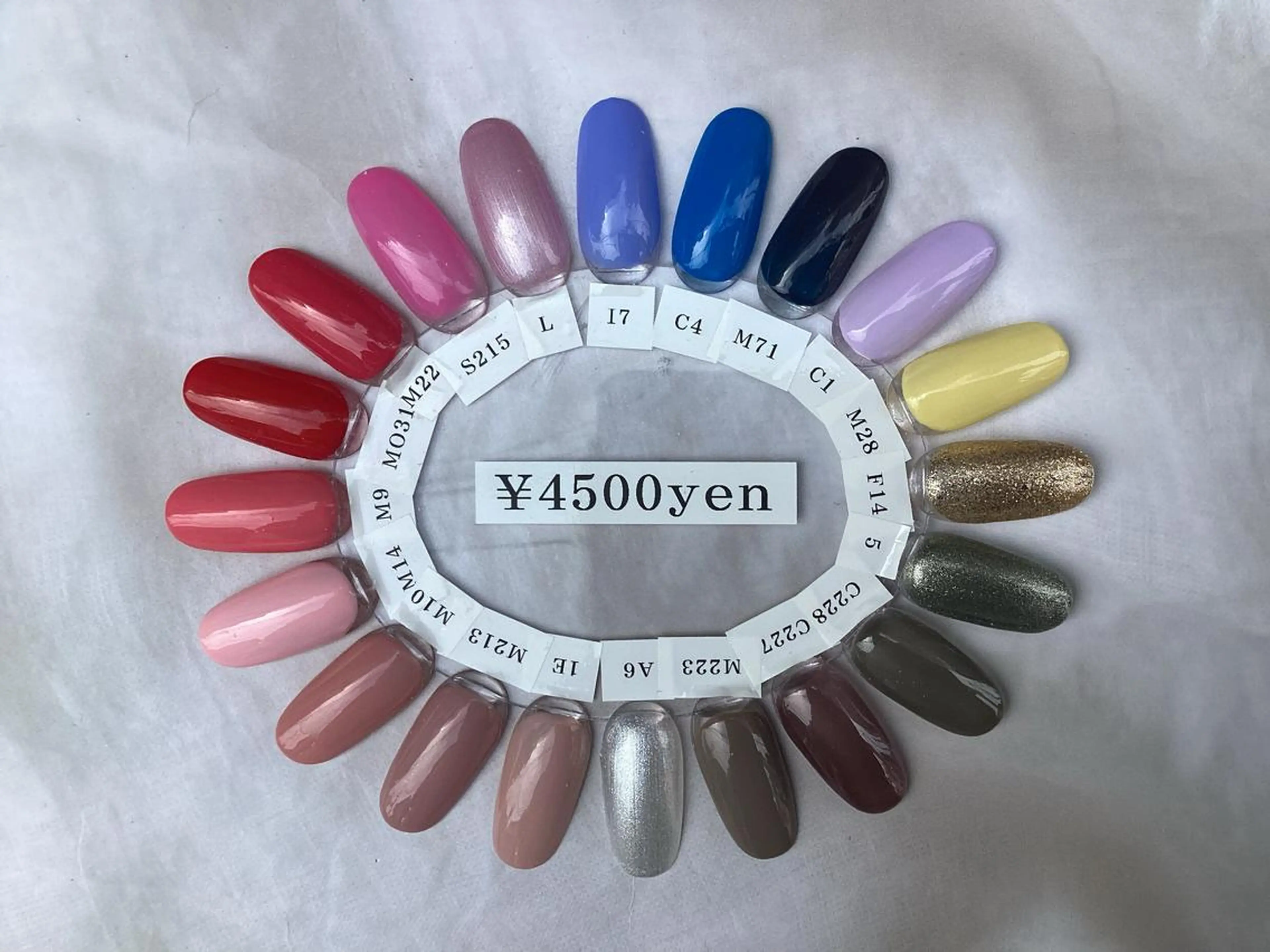 ネイル フットネイル total beauty  salon ONE所属・salon ONEの眉毛・アイブロウイメージ