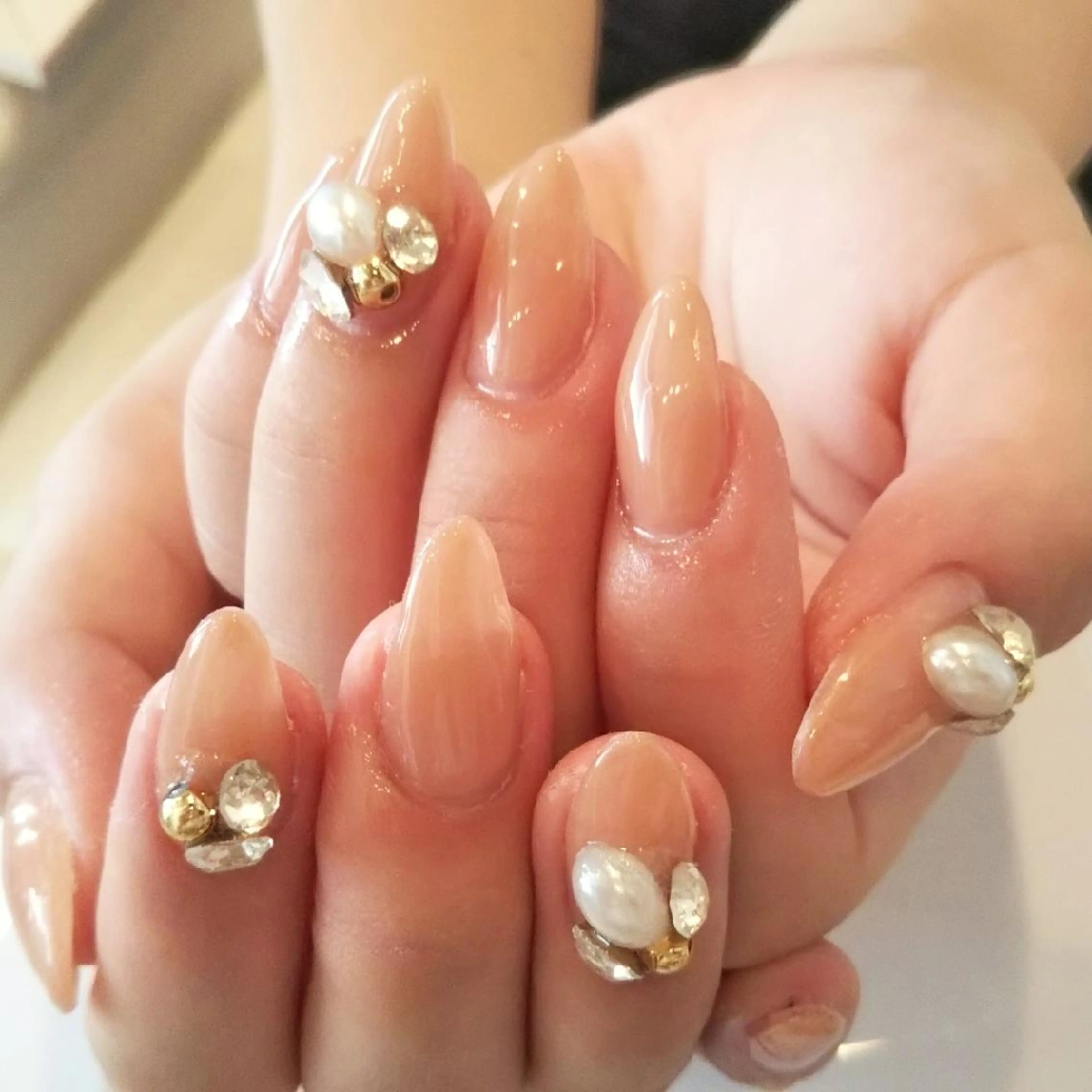 ネイル ゴージャス キラキラネイル ハンドネイル private salon mieのネイルデザイン