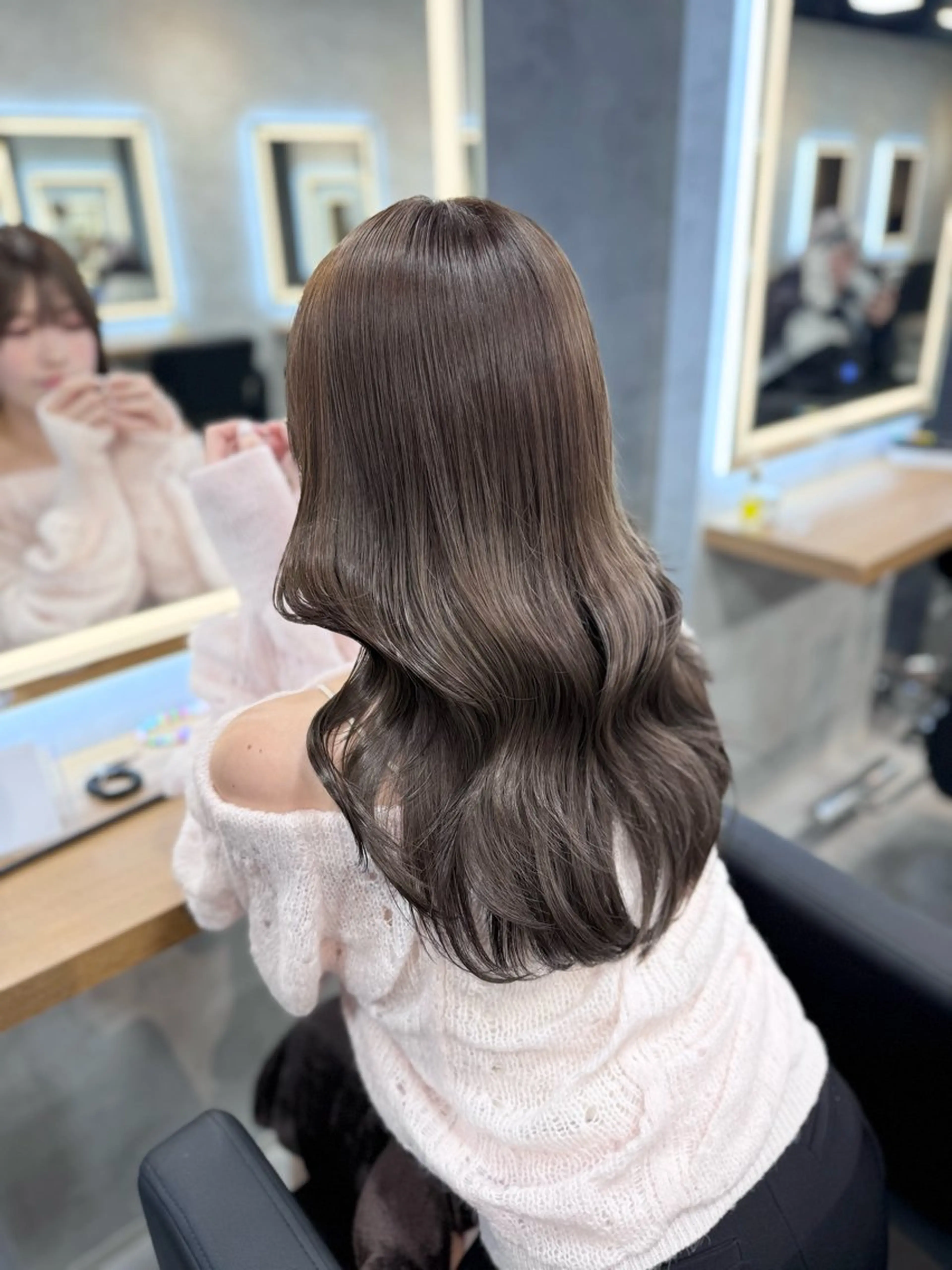 ロング カラー ヘアアレンジ ヘアカラー トリートメント ヘアセット レイヤー×透明感カラ ーHAYATOのヘアスタイル
