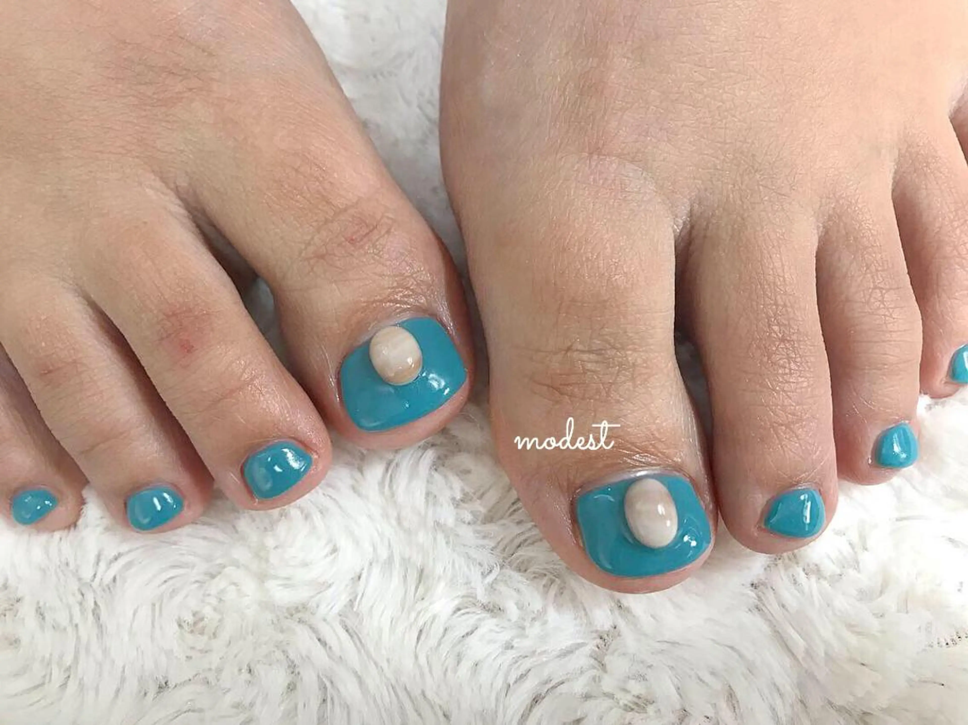 ネイル フットネイル ワンカラーネイル 久田 悠佳のネイルデザイン