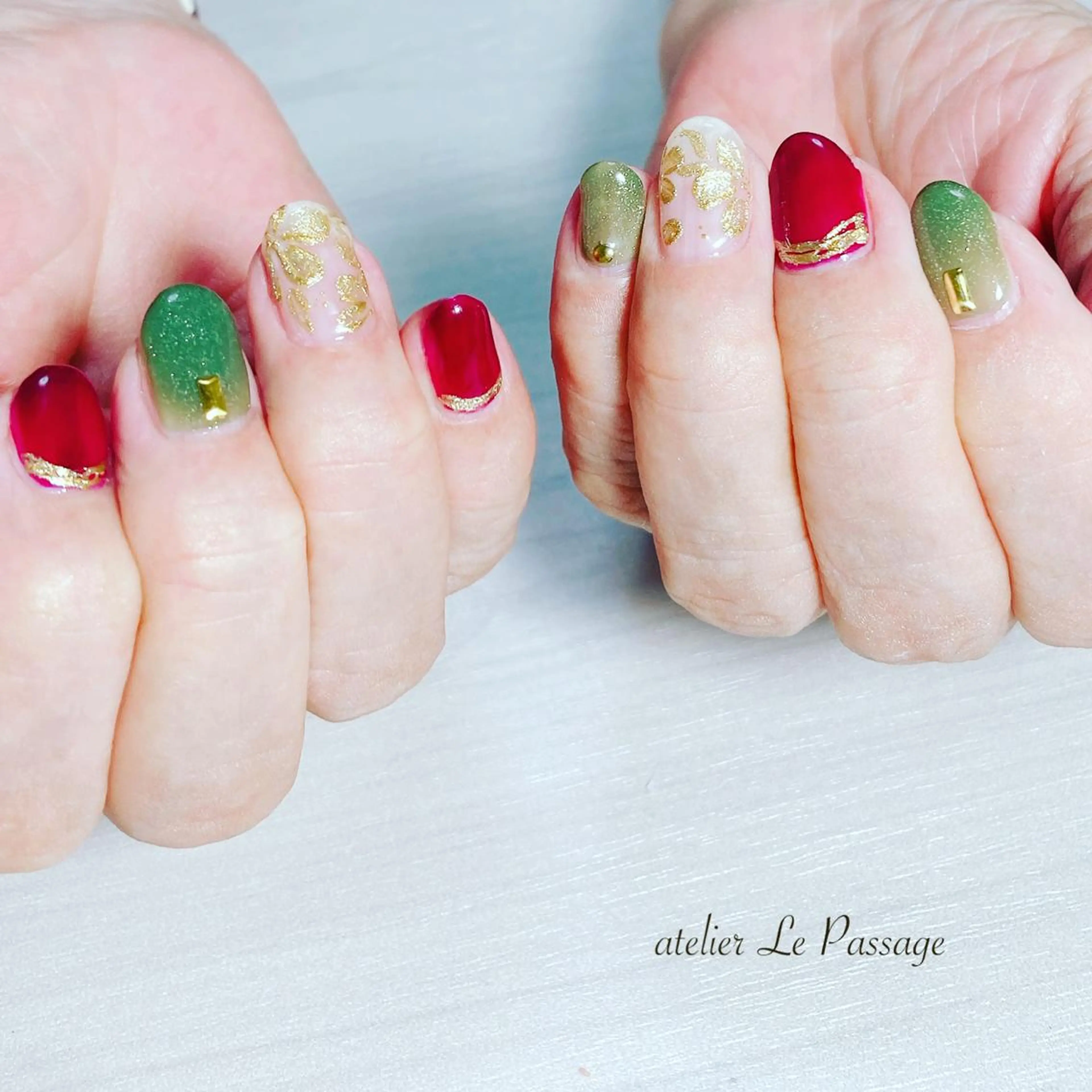 ネイル フラワーネイル フレンチネイル ジェルネイル パラジェル Atelier Le Passage所属・h nakatsukaのネイルデザイン