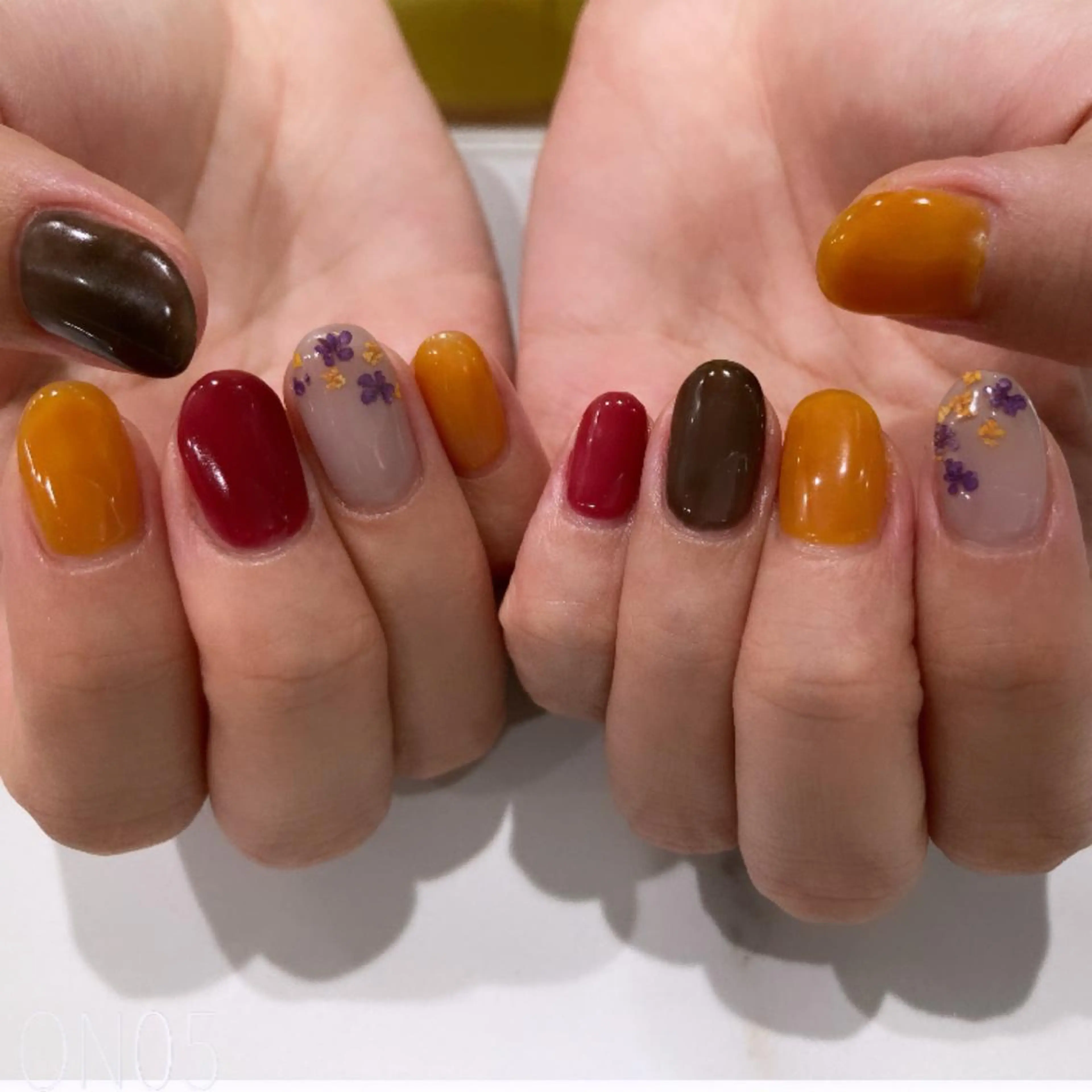 ネイル 園 寛子 （ネイリスト）のネイルデザイン