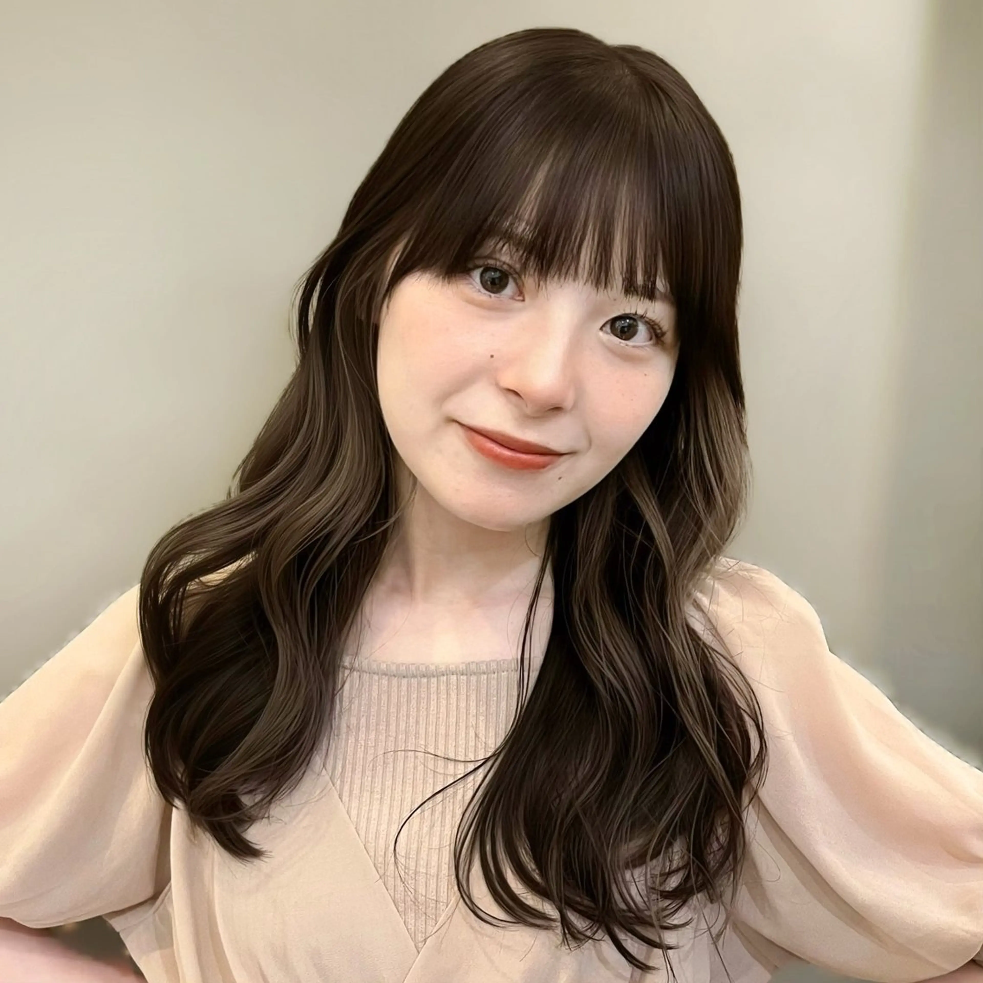 【さりげなく可愛い🩰‎🤍】ゆるっとインナーカラー+全体カラー+カット 💇🏼‍♀️ (インナー部分ブリーチ込！)の写真