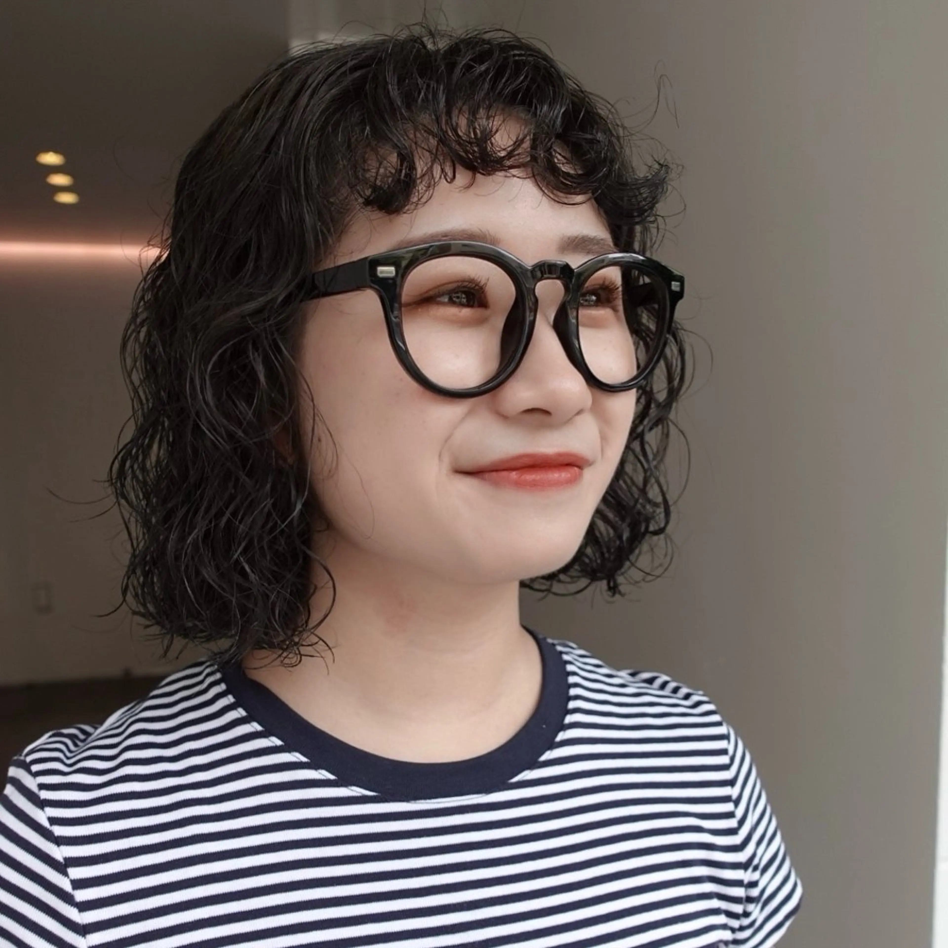 ミディアム パーマ ヘアアレンジ ミディアムパーマ ボブ オン眉 カット パーマ 🌐サトウ リョウ🌐のヘアスタイル