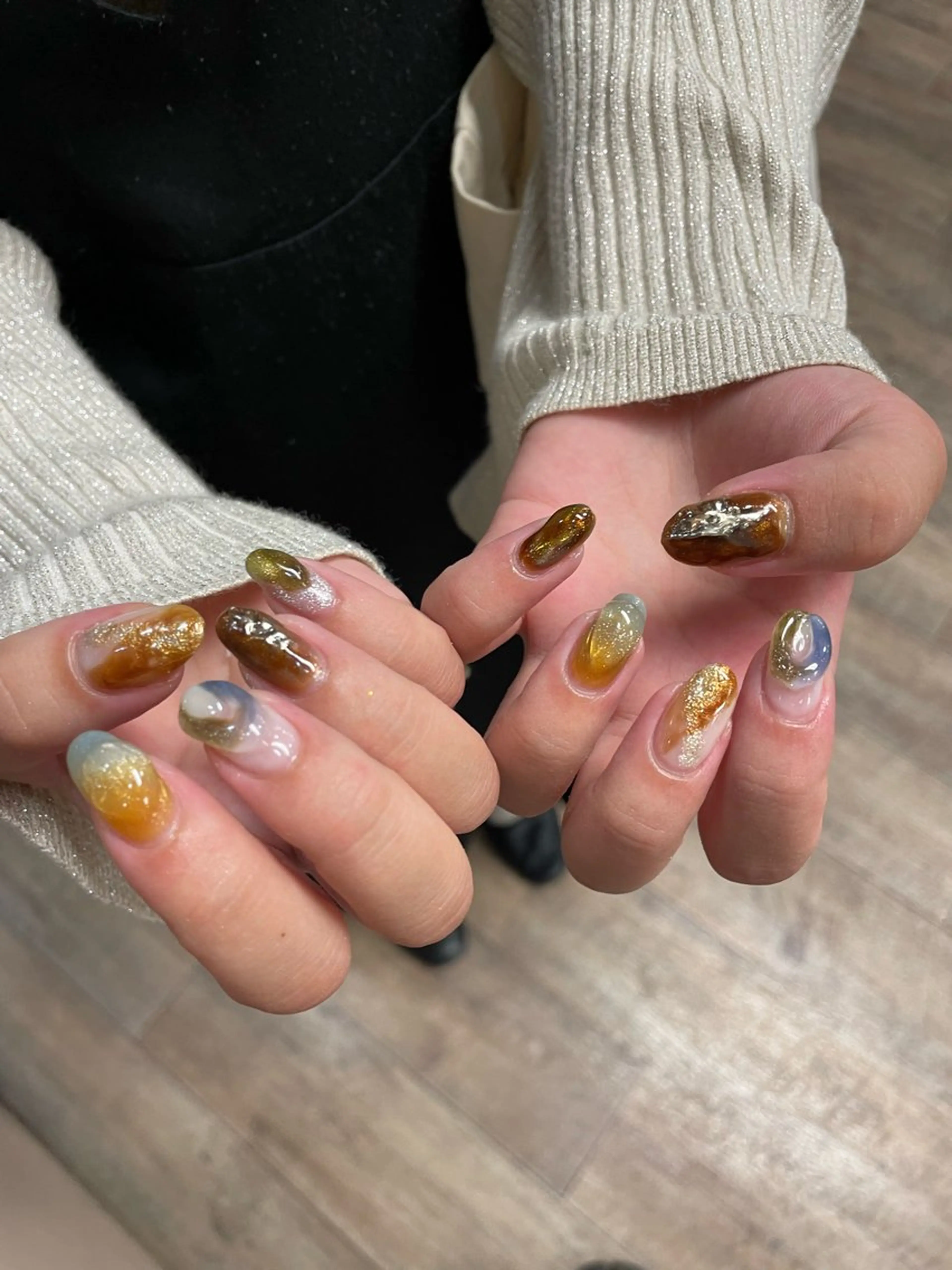 ネイル ハンドネイル ハンドケア R'well所属・はばすみれ🎀ﾈｲﾙ 光ﾌｪｲｼｬﾙ ﾍｱのネイルデザイン