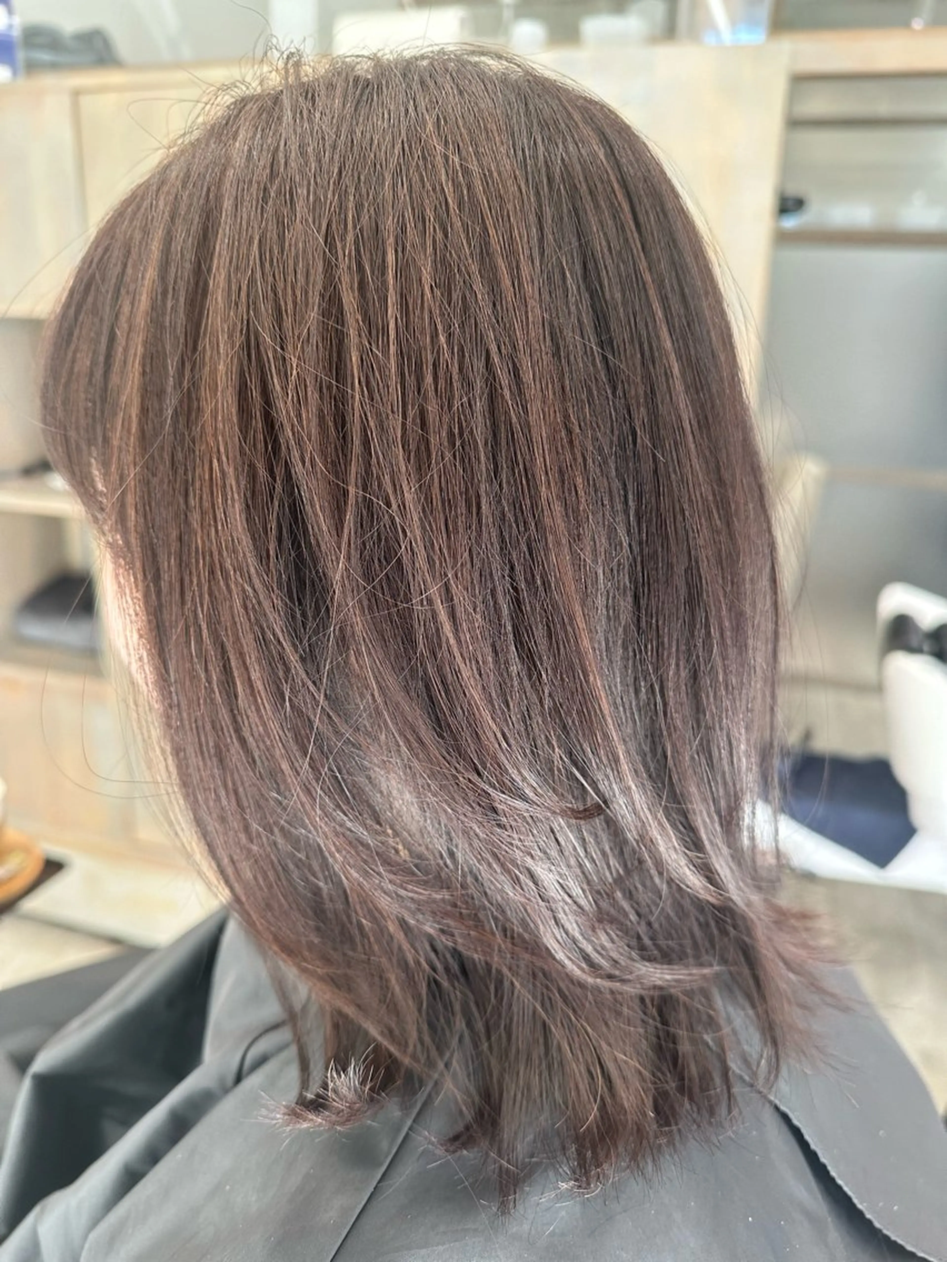 ミディアム レイヤーカット カット ヘアカラー トリートメント 佐藤 はるとのヘアスタイル